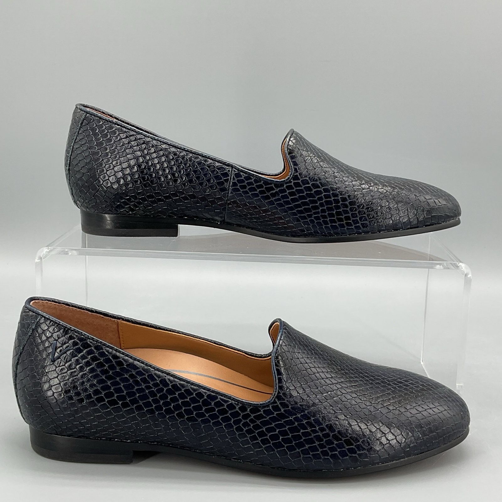 Vionic Vionic Women Willa Boa Snakeskin Embossed Loafer Navy Size 5 Size US 5 / IT 35 - 1 Thumbnail