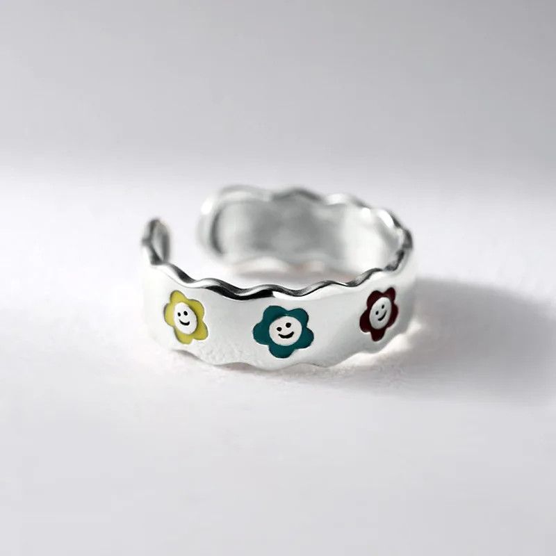 Designer × Jewelry Elegant Smile Face Flowers Ring Size ONE SIZE - 3 Thumbnail
