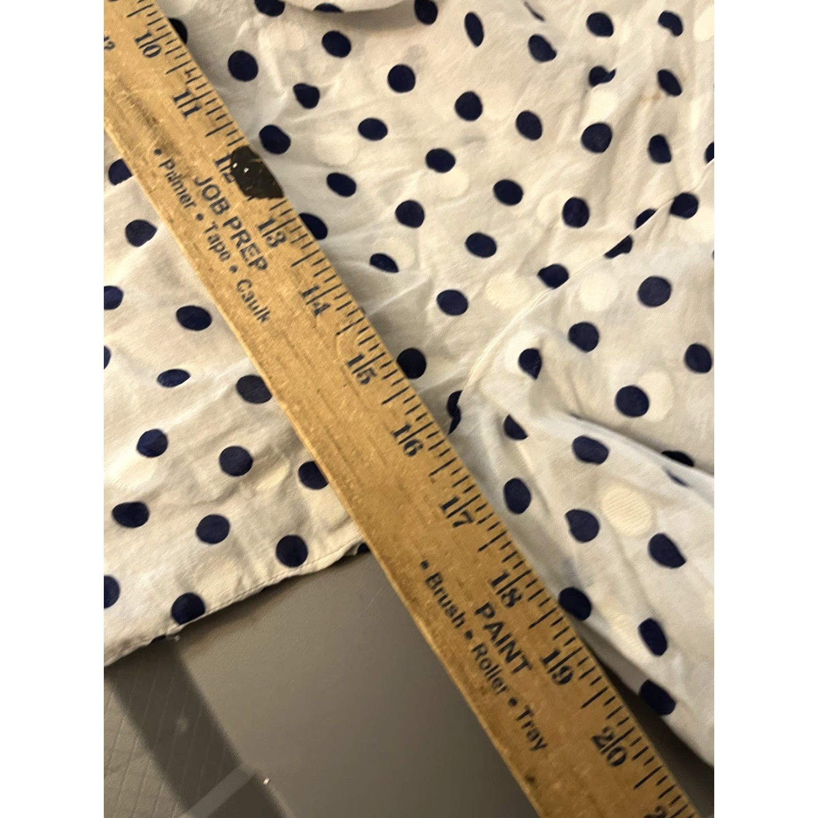 Vintage Karen Scott Women's Button-Up Shirt M White Polka Dot 3/4 Roll Tab Sleeve Classic Size M / US 6-8 / IT 42-44 - 5 Thumbnail