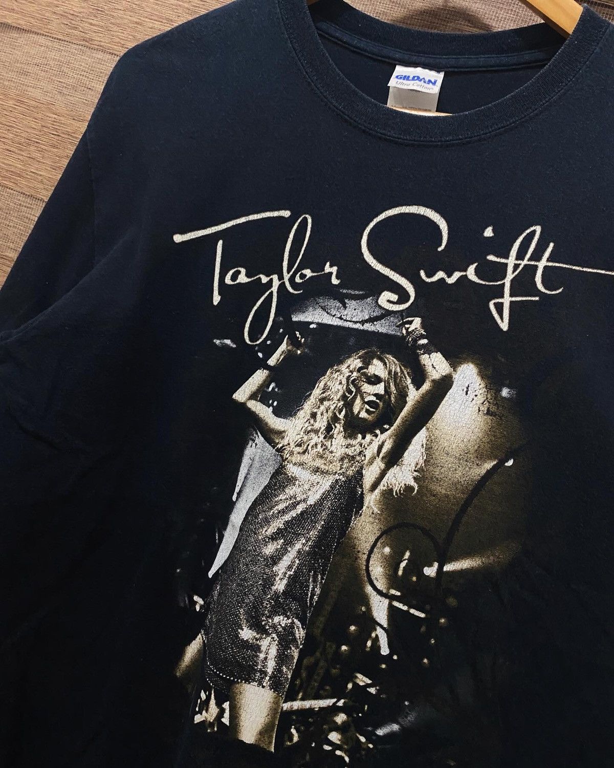 Band Tees × Other 2009 Taylor Swift Fearless TournTee Size US L / EU 52-54 / 3 - 2 Thumbnail