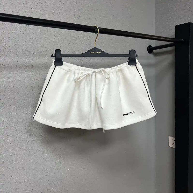 Miu Miu Miu Miu White Wool Women's Shorts 0089 Size 29" - 1 Thumbnail