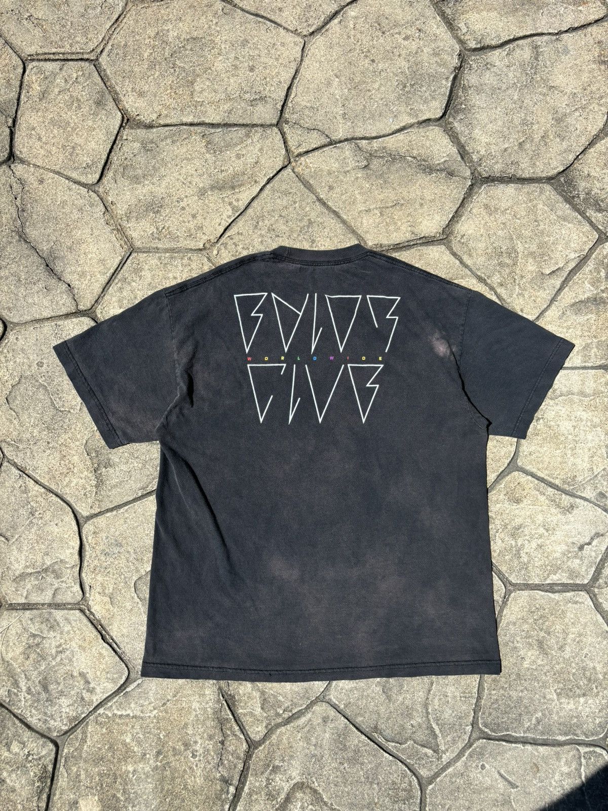 Vintage × WWE Y2K WWE Finn Balor Faded Graphic Wrestling Tshirt Size US XL / EU 56 / 4 - 1 Thumbnail