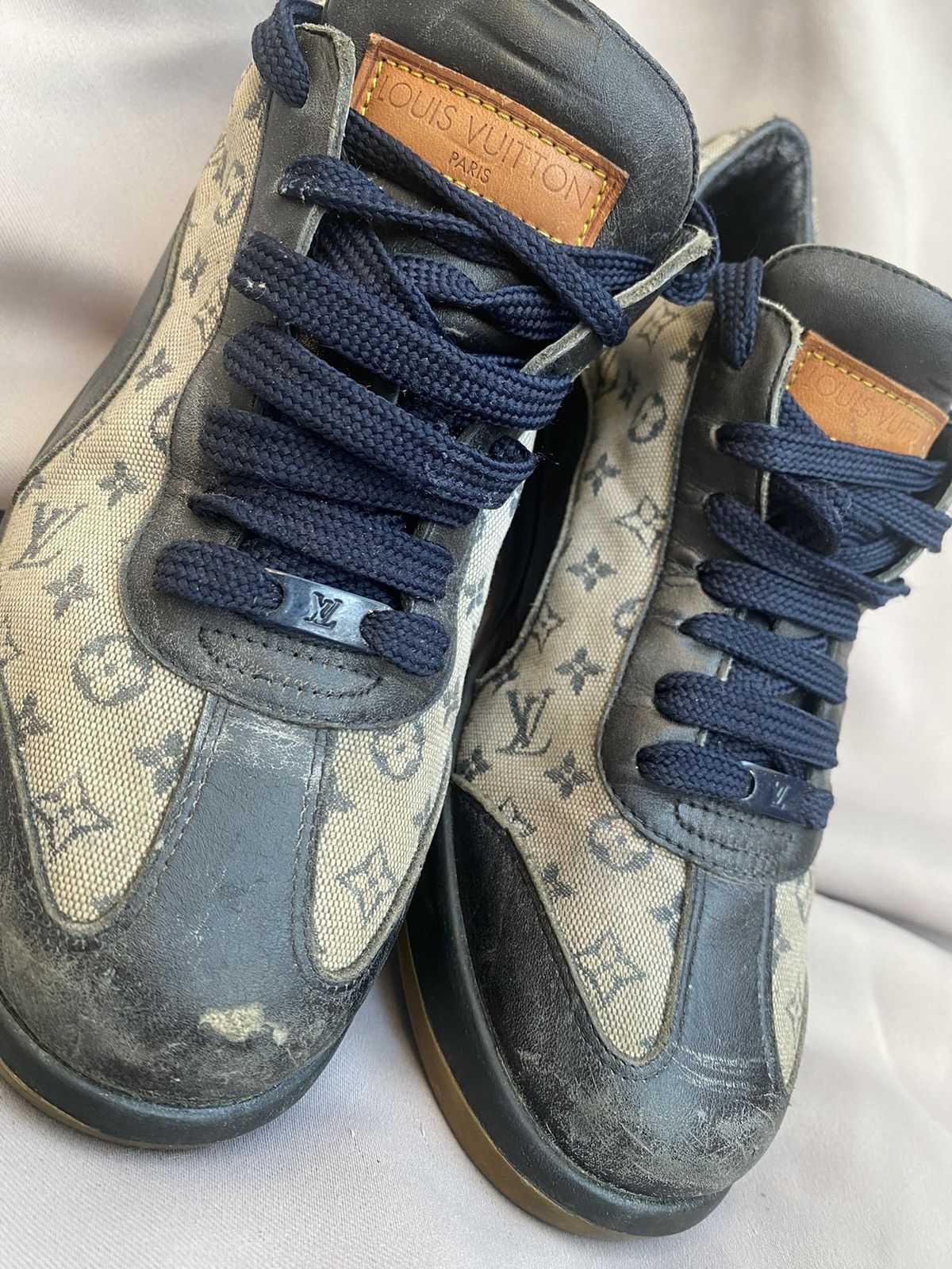 Louis Vuitton Louis vuitton mini lin navy monogram Size US 6 / IT 36 - 1 Thumbnail