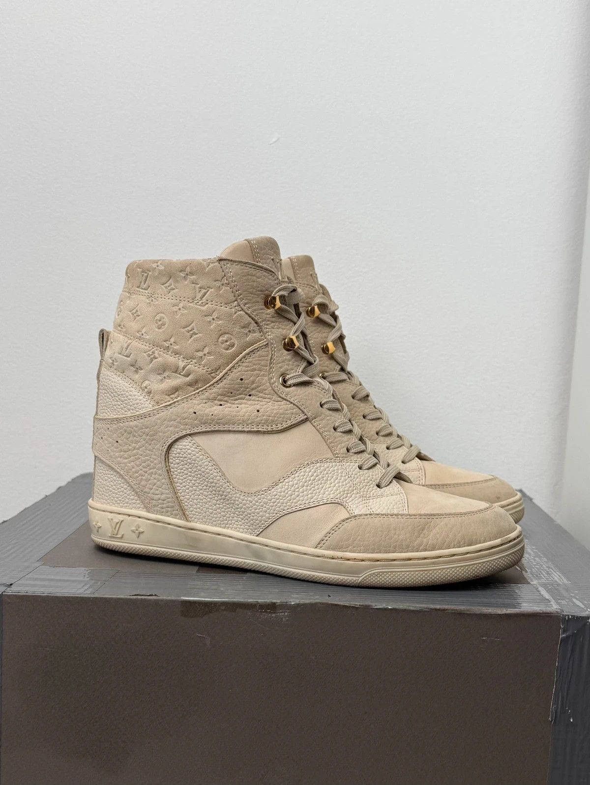 Louis Vuitton Louis Vuitton shoes sneakers luxury old money y2k 2000s Size US 9 / IT 39 - 1 Thumbnail