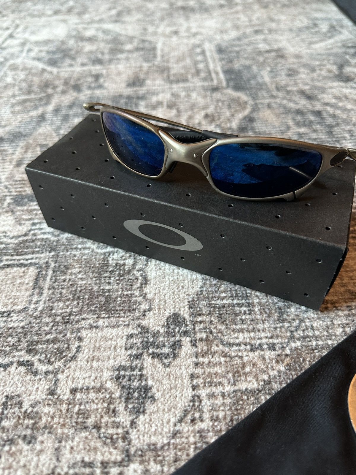 Oakley Metal x Juliet plasma | Grailed