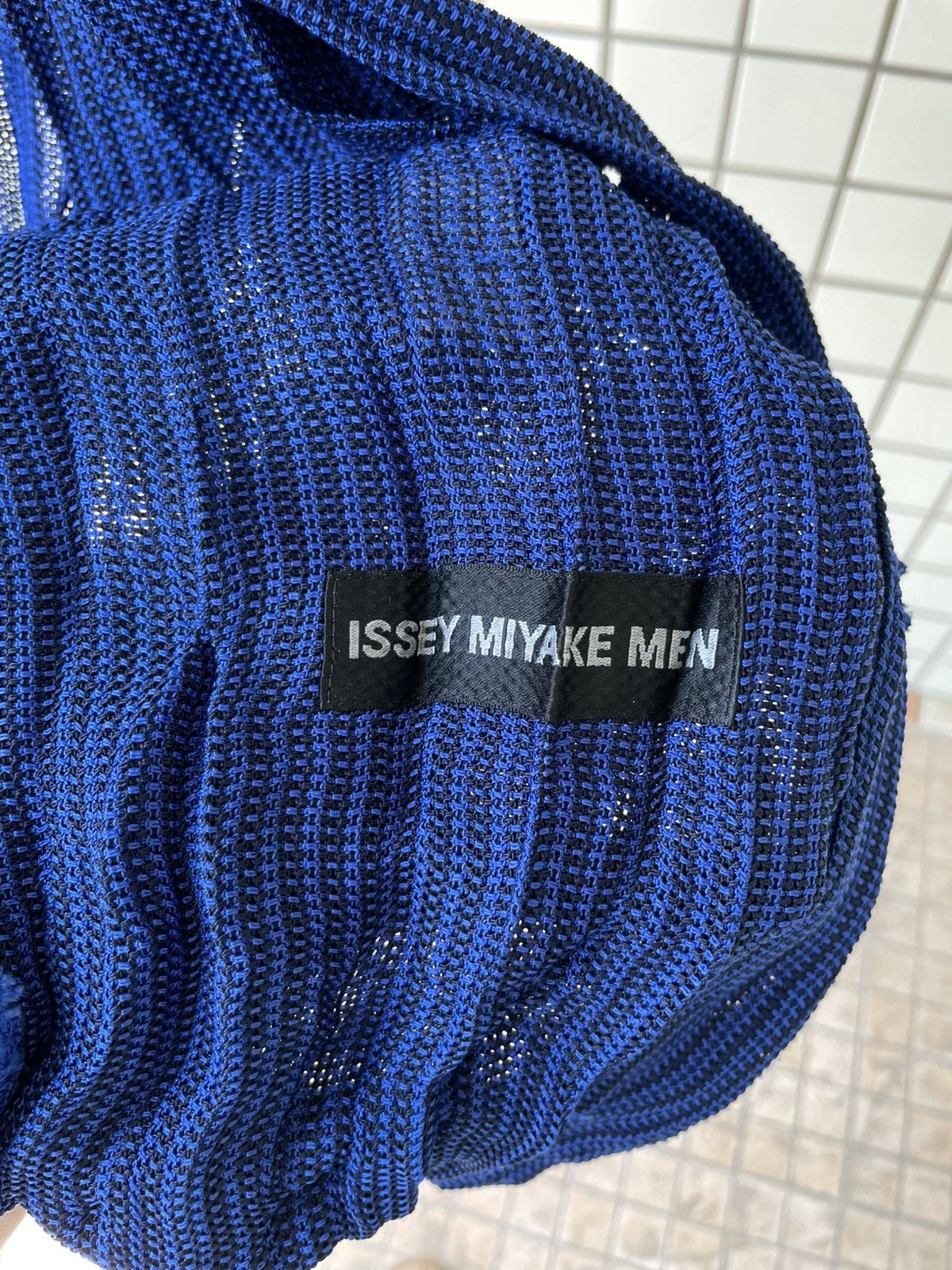 Issey Miyake ISSEY Miyake men 2015 runway crinkle jacket Size US M / EU 48-50 / 2 - 6 Thumbnail