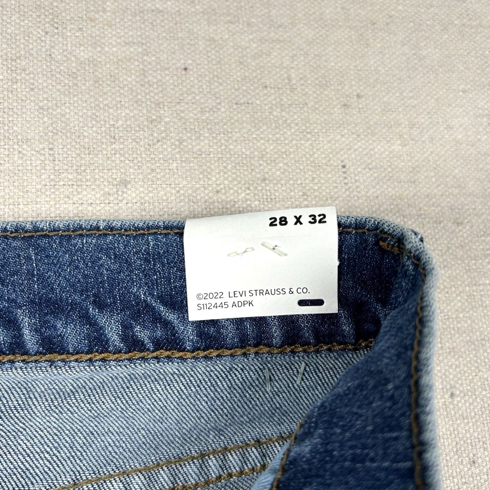 Levi's Levi's 510 Skinny Jeans Mens 28x32 Denim Blue Mid Wash Classic 510 Levi's Jeans Regular Mens Blue Denim Cotton Blend Size US 28 / EU 44 - 4 Thumbnail