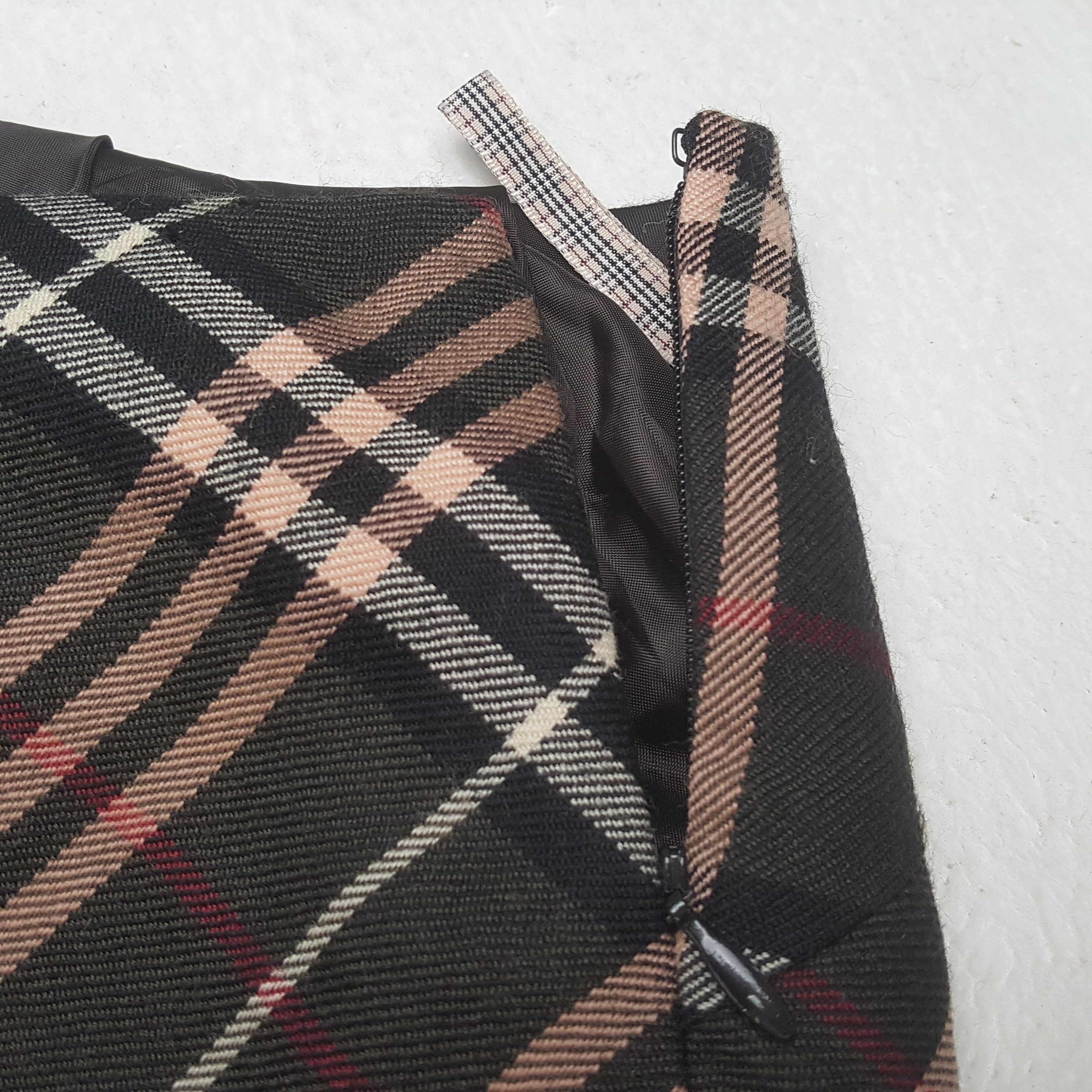 Burberry Vintage Burberry Blue Label Fashion Brand Skirts RR28 Size 27" / US 4 / IT 40 - 7 Thumbnail