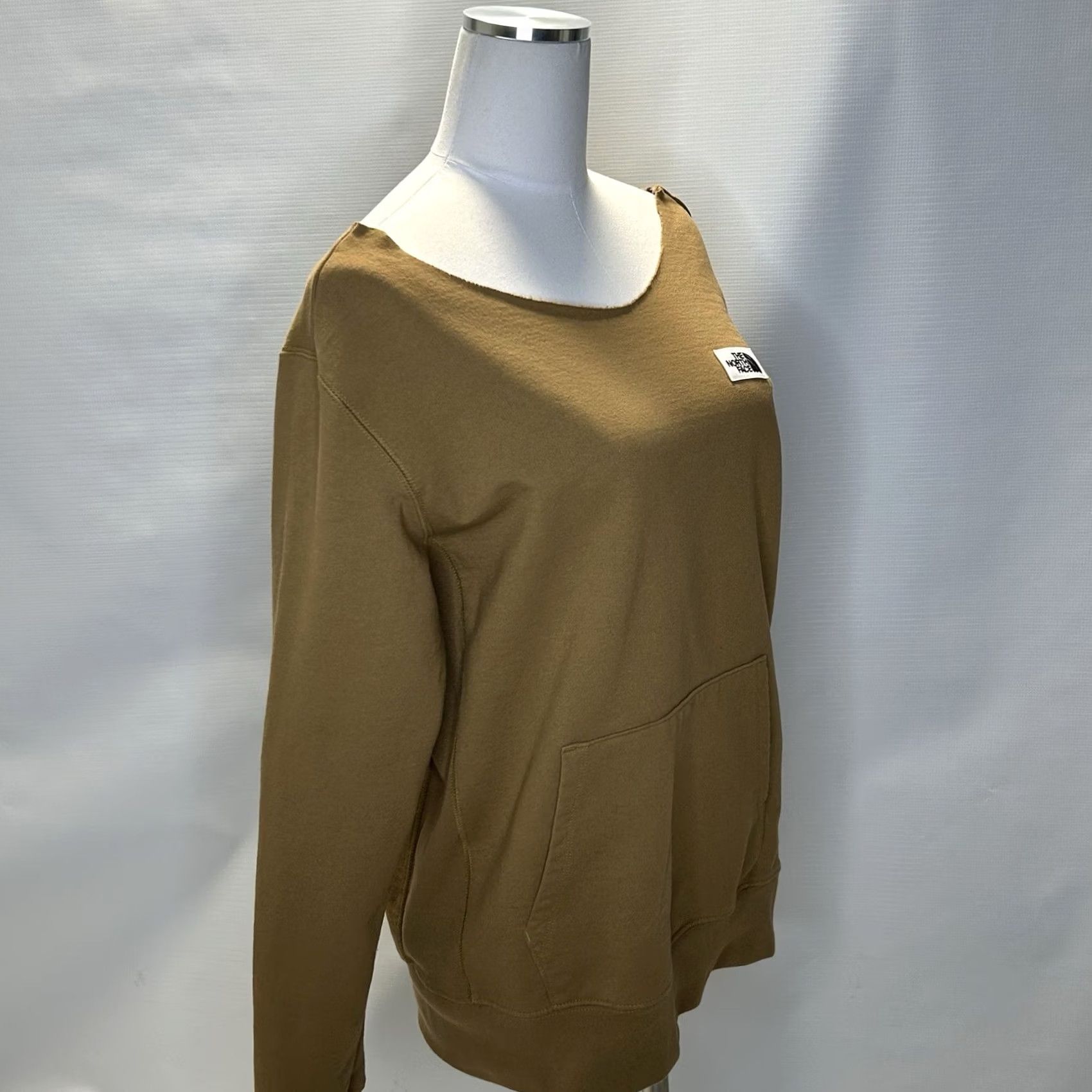 The North Face The North Face Women’s Heritage Patch Collarless Sweatshirt Almond Butter Tan L Pullover Size L / US 10 / IT 46 - 2 Thumbnail