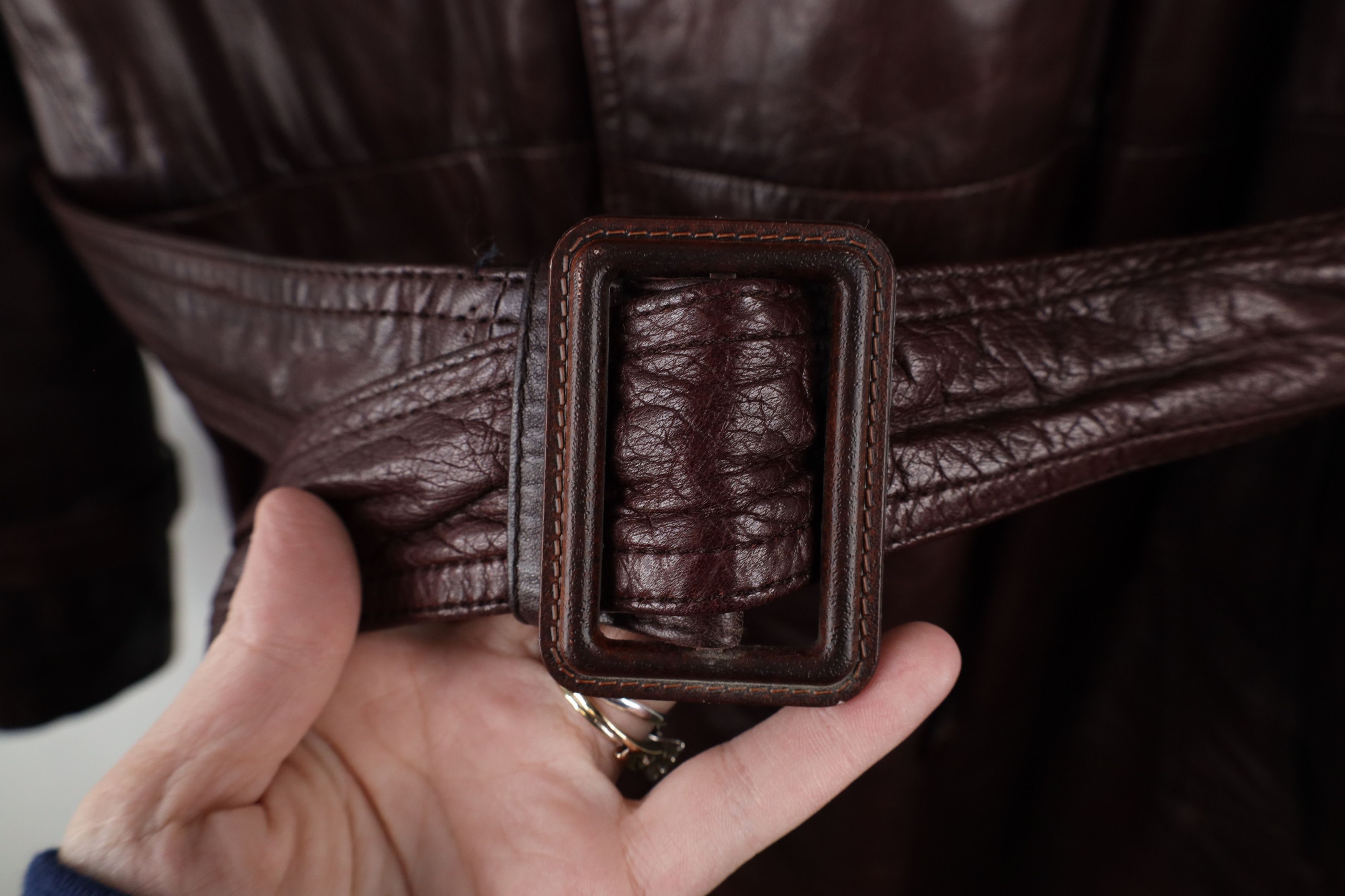 Vintage Vintage 70s Streetwear Belted Trench Coat Oxblood Red Size US XXL / EU 58 / 5 - 8 Thumbnail