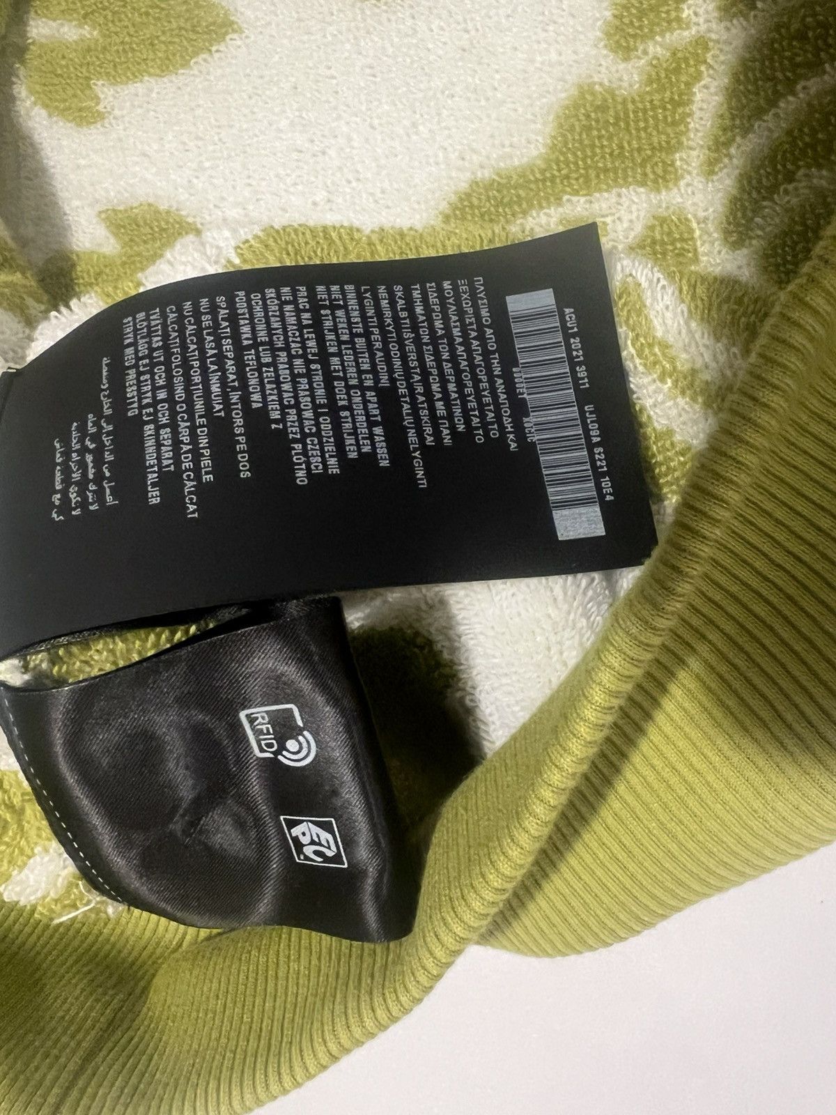 Prada Prada mens triangle oversized hoodie. S. $2190 Size US S / EU 44-46 / 1 - 11 Thumbnail