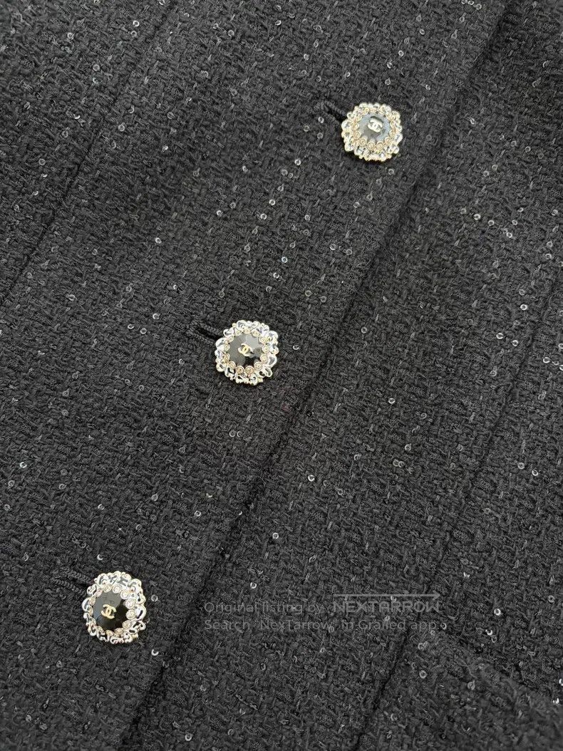 Chanel Black sequin tweed short coat