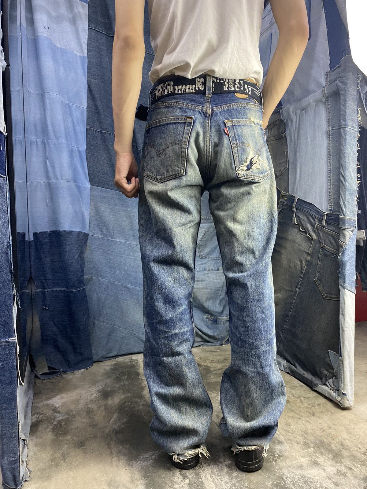 Jean × Levi's Levis mudwash faded distressed jeans pant 29x30 Size US 29 - 2 Thumbnail