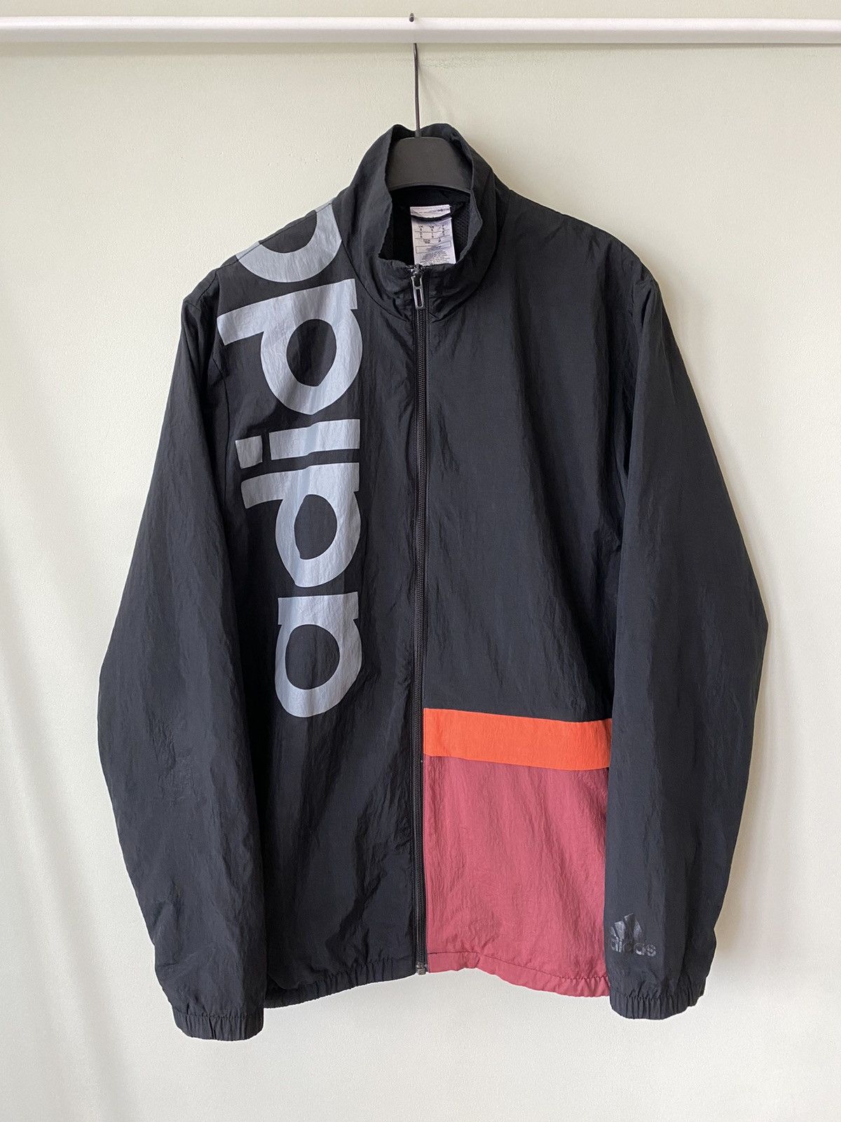 Adidas Adidas Essentials new authentic jacket Size US S / EU 44-46 / 1 - 1 Thumbnail