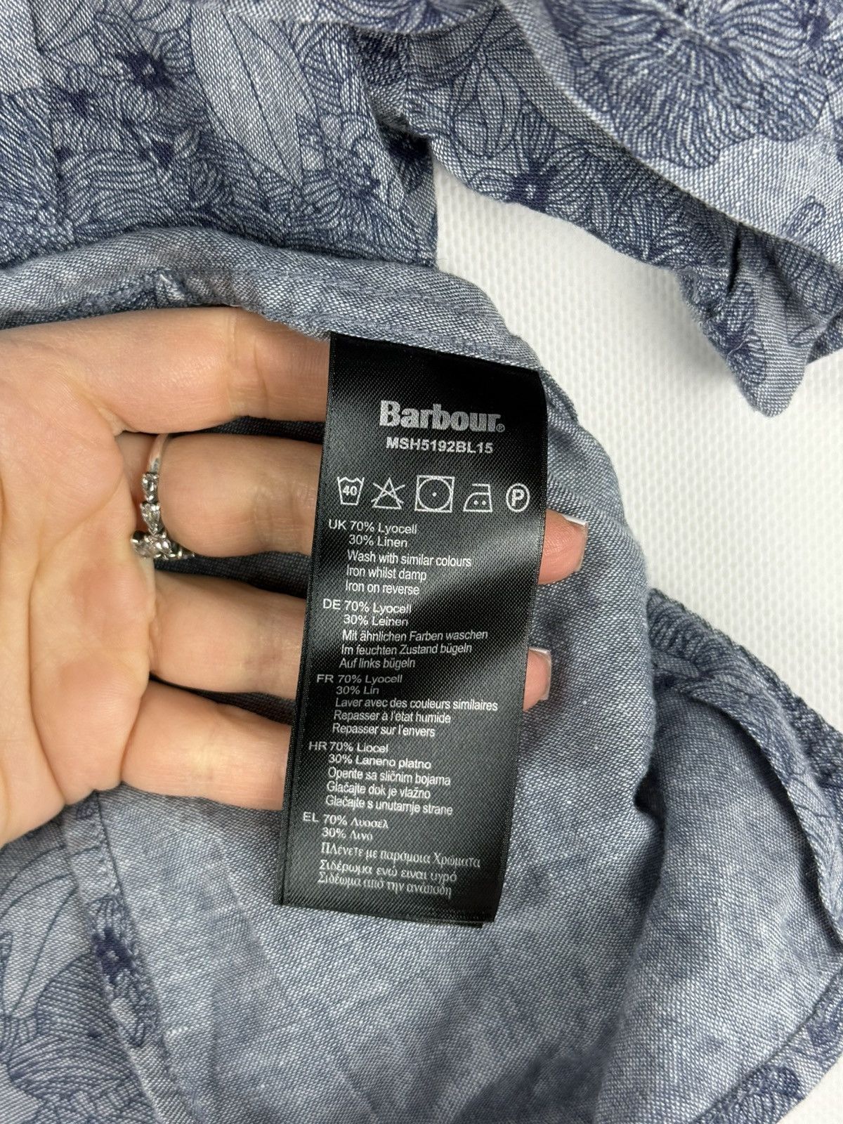 Barbour Barbour Lyocell Linen Overprinted Button Up Hawaiian Shirt Size US XL / EU 56 / 4 - 12 Thumbnail