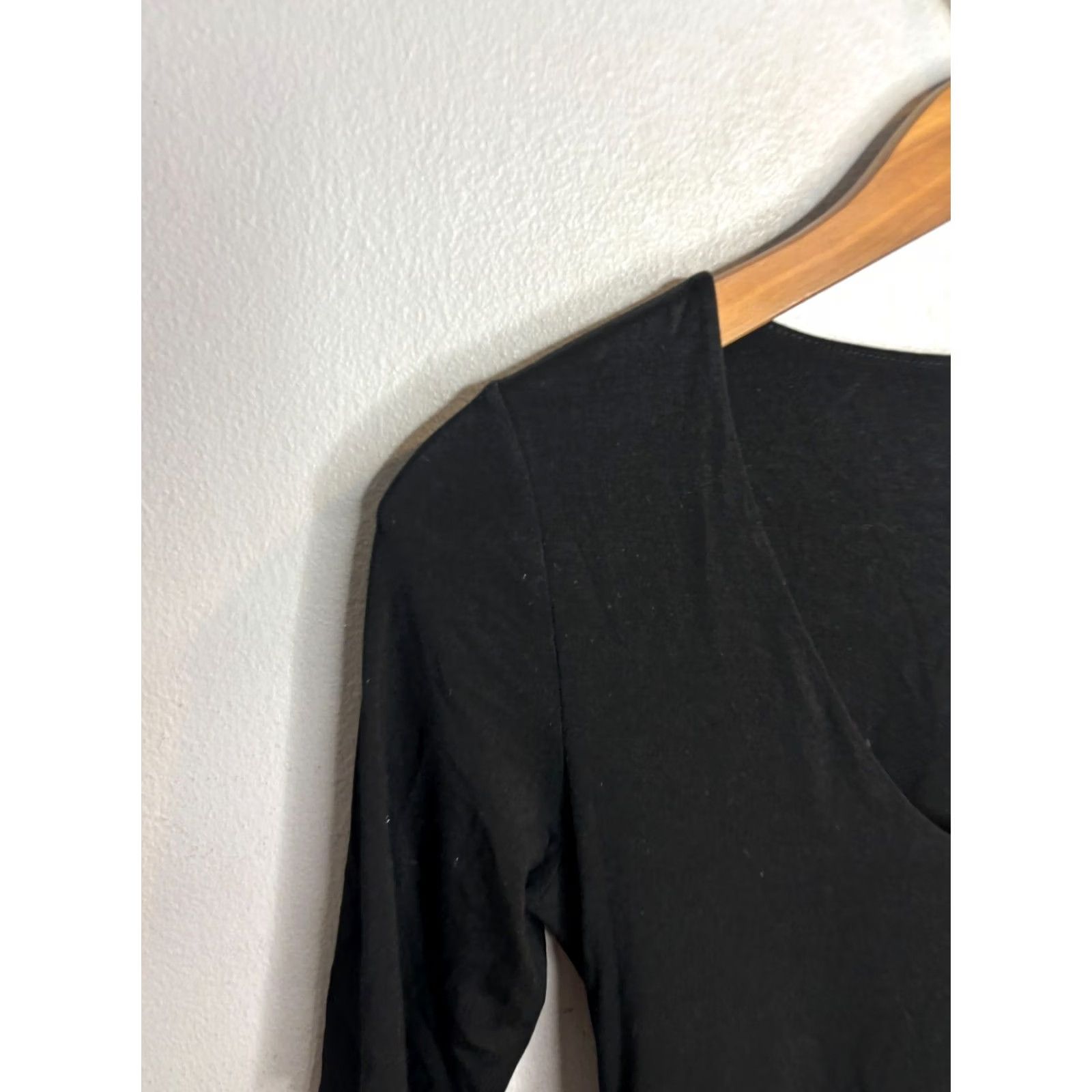 Alexander Wang Alexander Wang Shirt Top Open Cutout Back Tee Black M Women’s Short Sleeve Modern Knit Blouse Slim Fit Casual Dressy Size M / US 6-8 / IT 42-44 - 2 Thumbnail