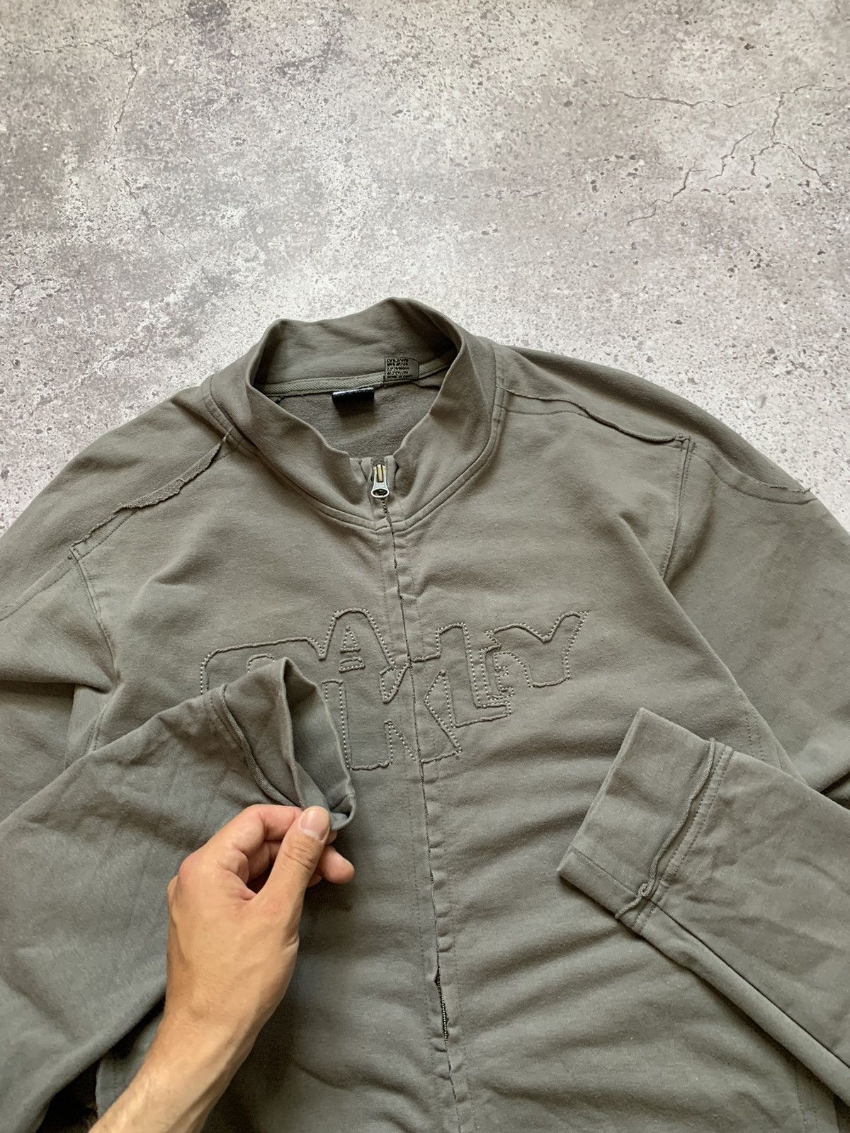 Oakley × Vintage Vintage Oakley zip up big logo y2k style Size US M / EU 48-50 / 2 - 5 Thumbnail