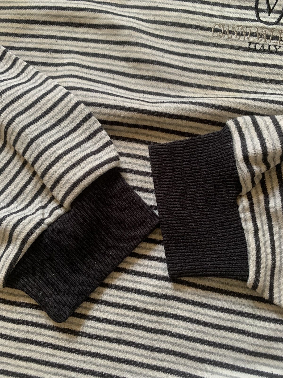 Gianni Valentino 🐍 Vintage Gianni Valentino Italy Striped Sweatshirt Size US L / EU 52-54 / 3 - 4 Thumbnail