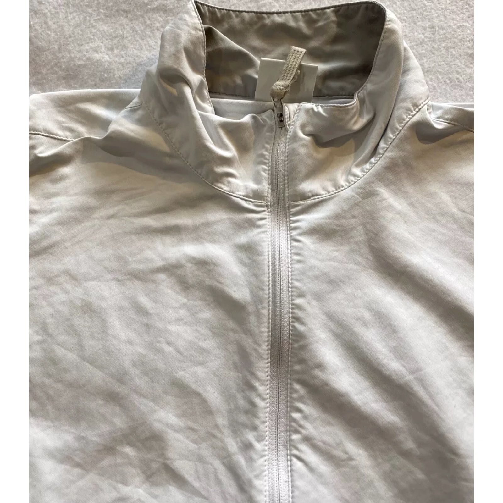 Nike VINTAGE Nike Windbreaker Jacket Men XL White 90s Logo Embroidered Full Zip Baseball Basketball Gym Track Nike Weatherproof Casual Mens Size US XL / EU 56 / 4 - 2 Thumbnail