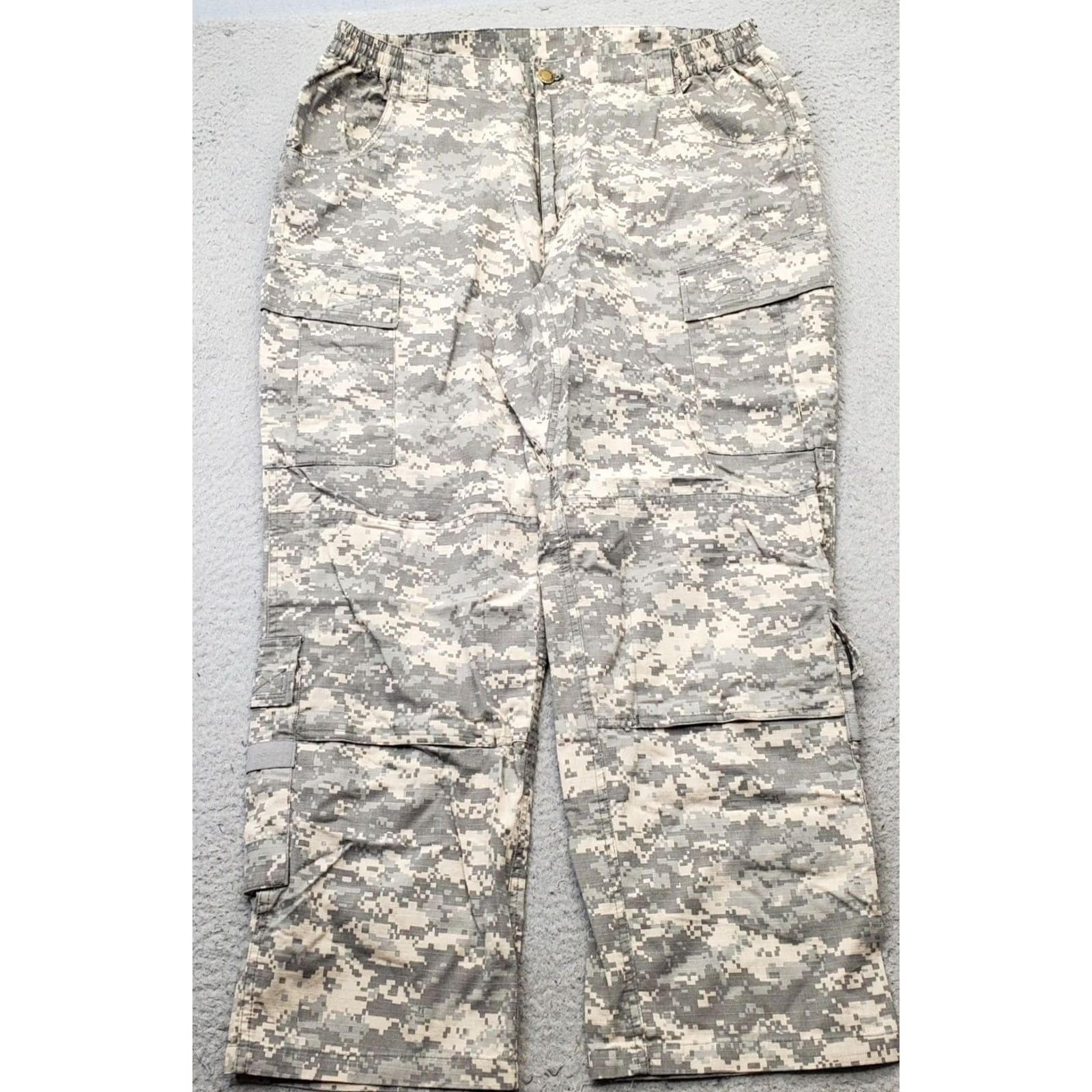 Vintage Guide Gear Army Digital ACU Cargo Pants Mens 40 Multi Camouflage Straight Leg Size US 40 / EU 56 - 2 Thumbnail