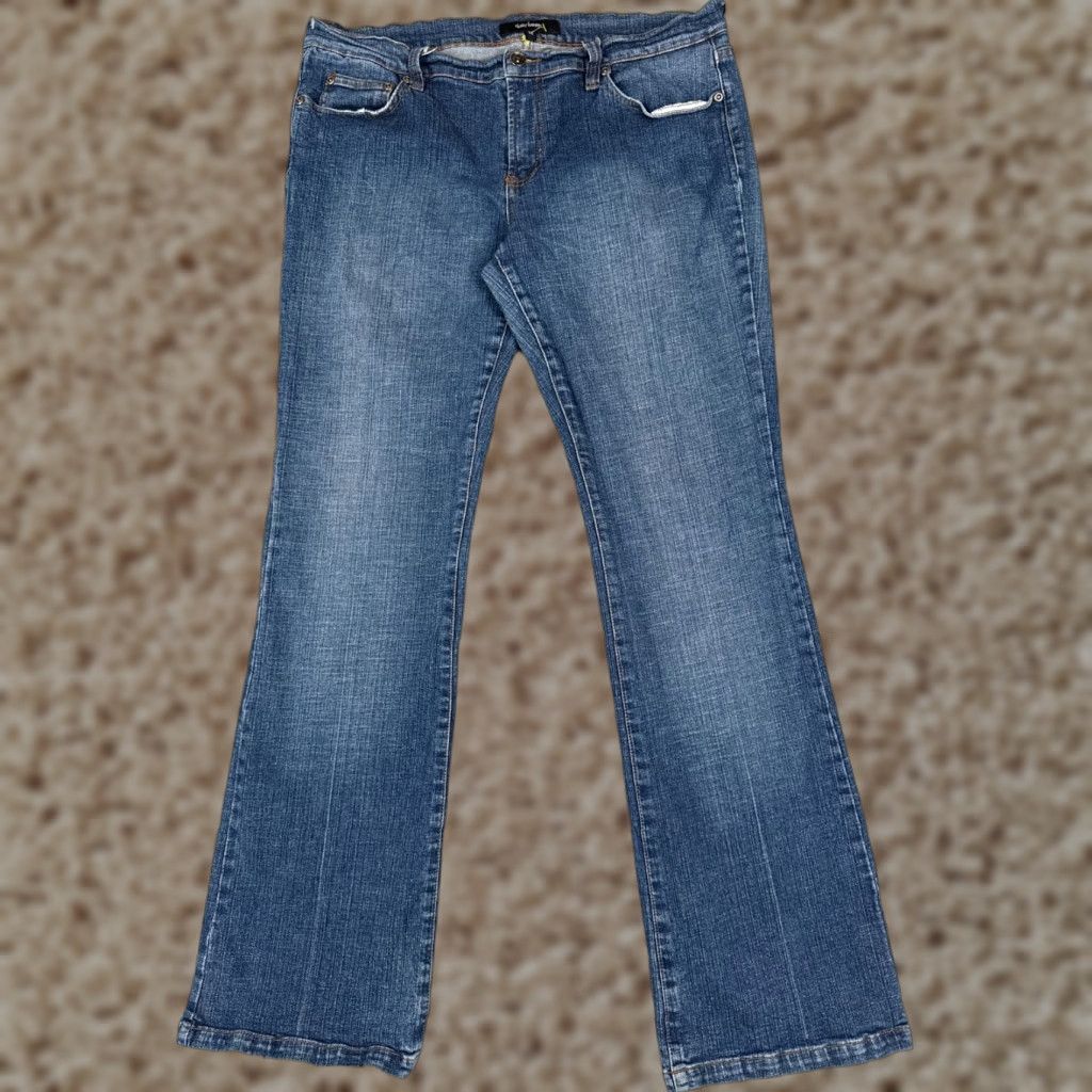 Denime Daisy Fuentes Jeans Womens 12 Blue Denim Boot Cut Low Rise 33x31 5-Pocket Design Cotton Zip Machine Washable Size 34" / US 12 / IT 48 - 1 Thumbnail