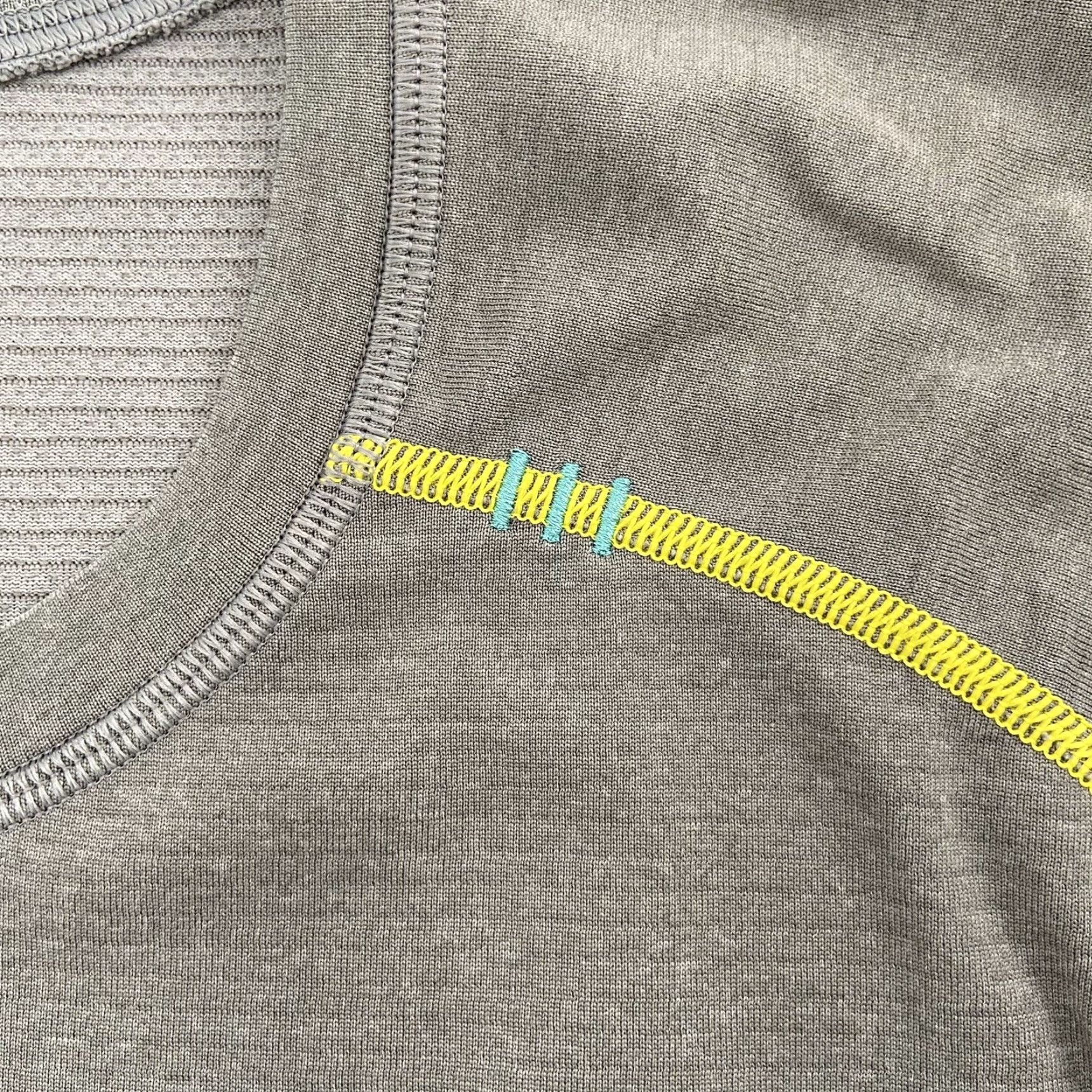 Lululemon Lululemon Metal Vent Tech Shirt Men XL Heather Gray Short Sleeve Active Top Cross Training Gym Running Athleisure Mens Size US XL / EU 56 / 4 - 5 Thumbnail