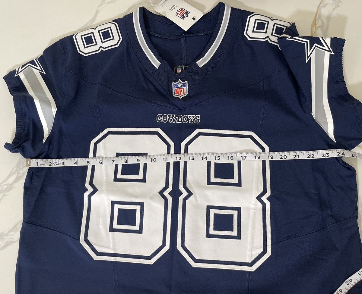 NFL × Nike NFL Nike Dallas Cowboys #88 Jersey Men’s Size L Navy Blue Size US M / EU 48-50 / 2 - 10 Thumbnail