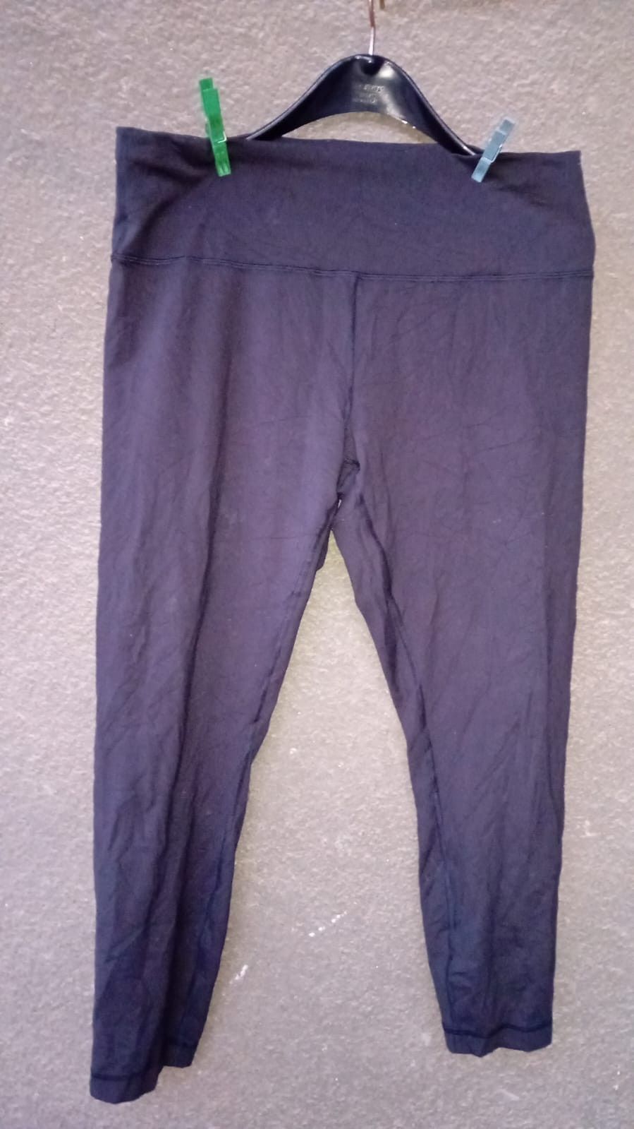 Lululemon Lululemon Align High-Rise Black Crop Yoga Pants sz 16 Size 36" / US 14 / IT 50 - 2 Thumbnail