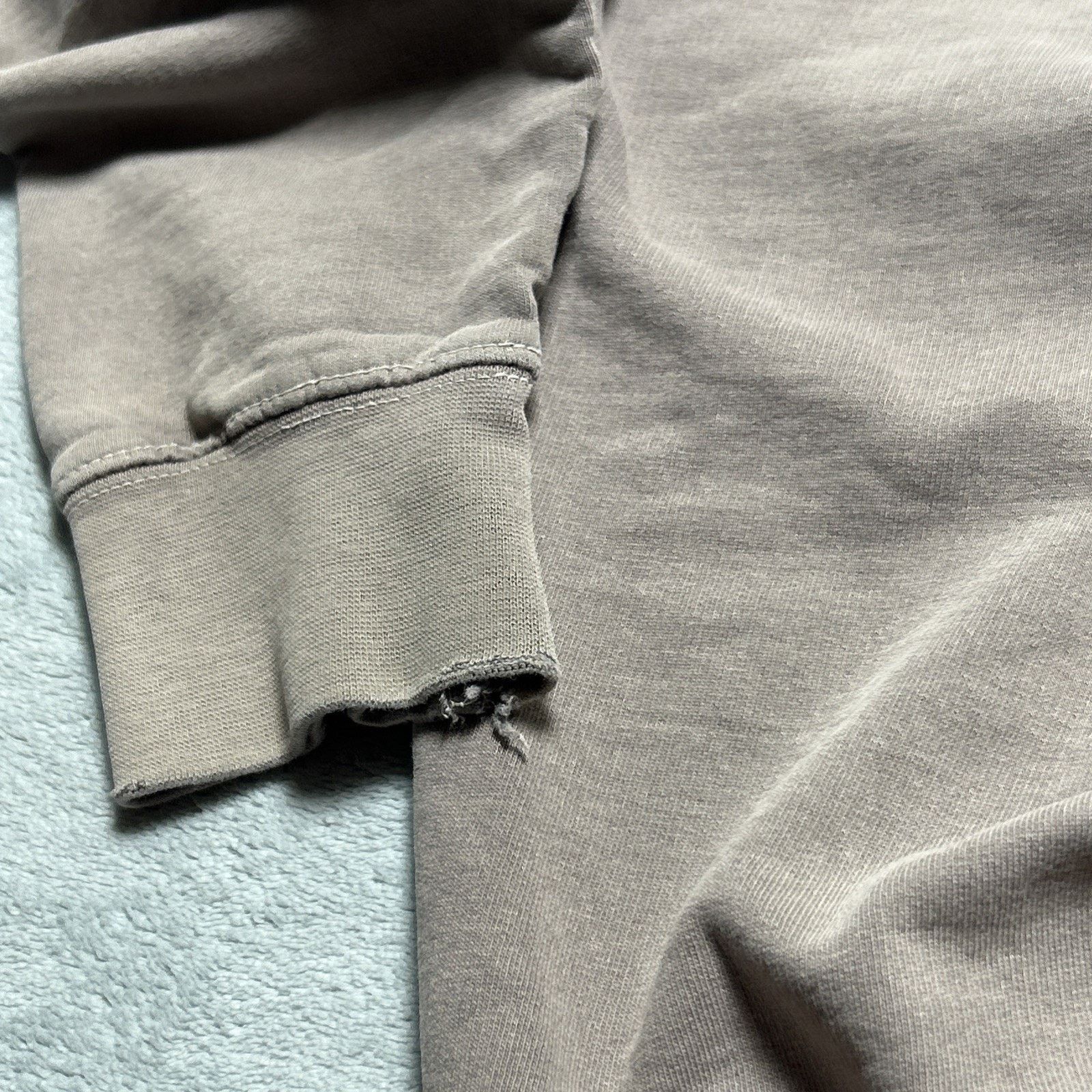 O'Neill Ripped Grunge Cut Collar Oneill Surf Sweater Small Crewneck Size US S / EU 44-46 / 1 - 13 Thumbnail