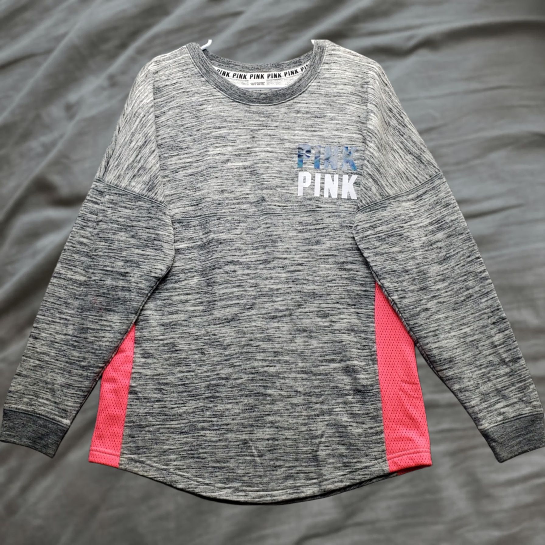 Victoria's Secret VINTAGE Victoria's Secret PINK Sweatshirt Womens S Multi Long Sleeve Crew Neck Pullover Size S / US 4 / IT 40 - 1 Thumbnail