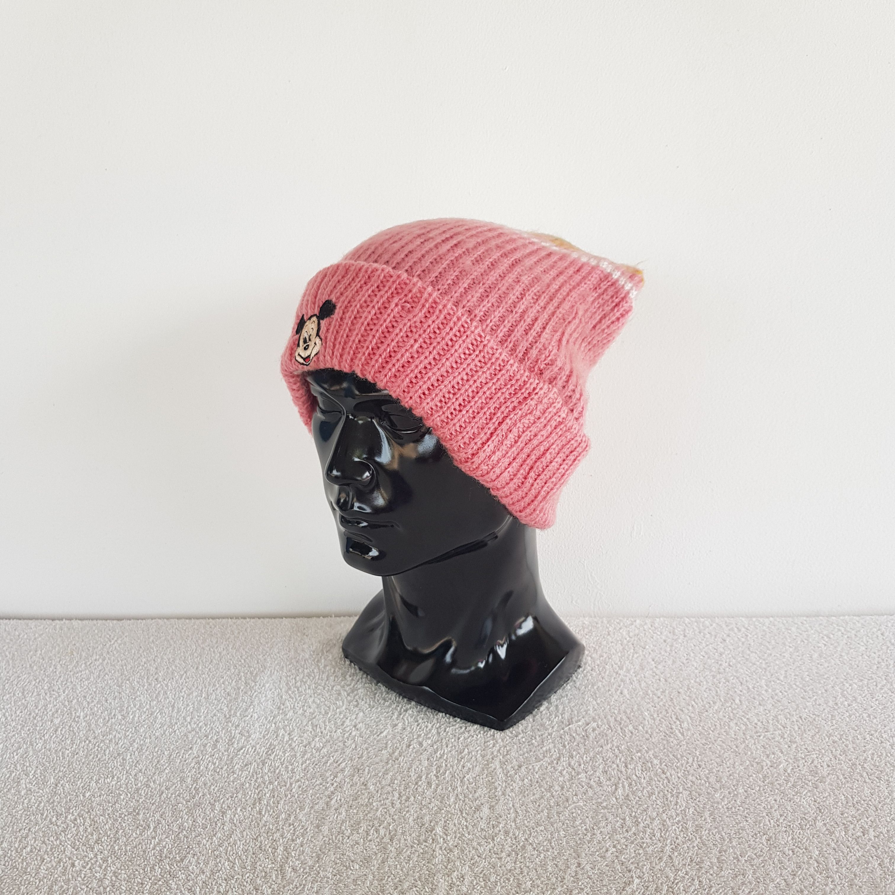 Disney Vintage 80s Mickey Mouse Beanie Ribbed Knit Snow Caps Hats. Size ONE SIZE - 1 Thumbnail