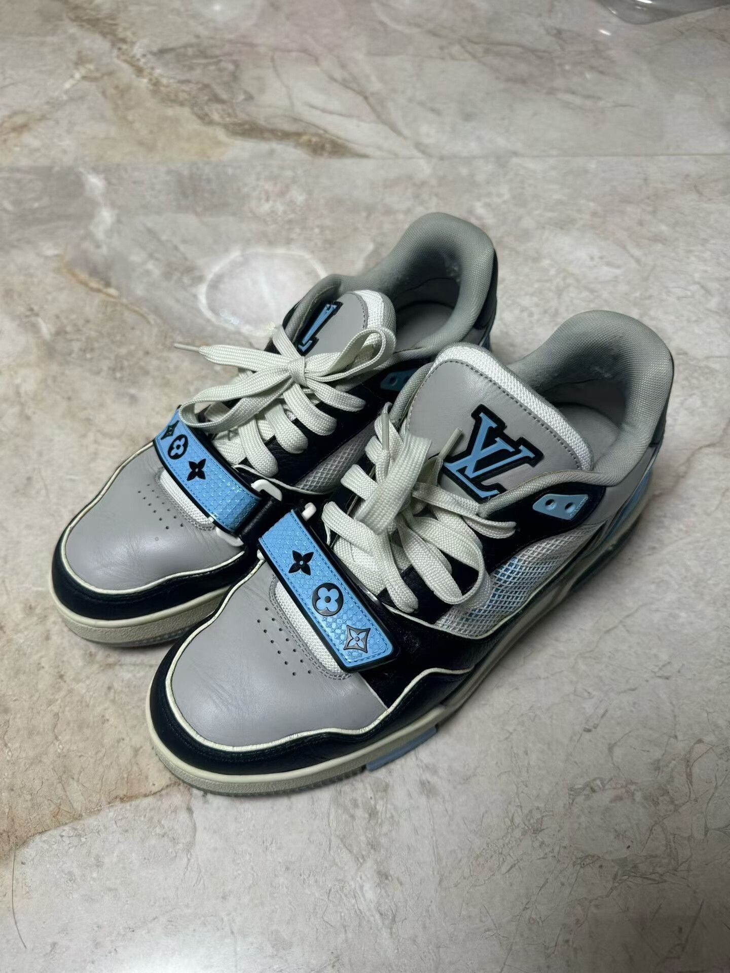 Louis Vuitton louis vuitton trainer black blue athletic shoes Size US 8 / EU 41 - 1 Thumbnail