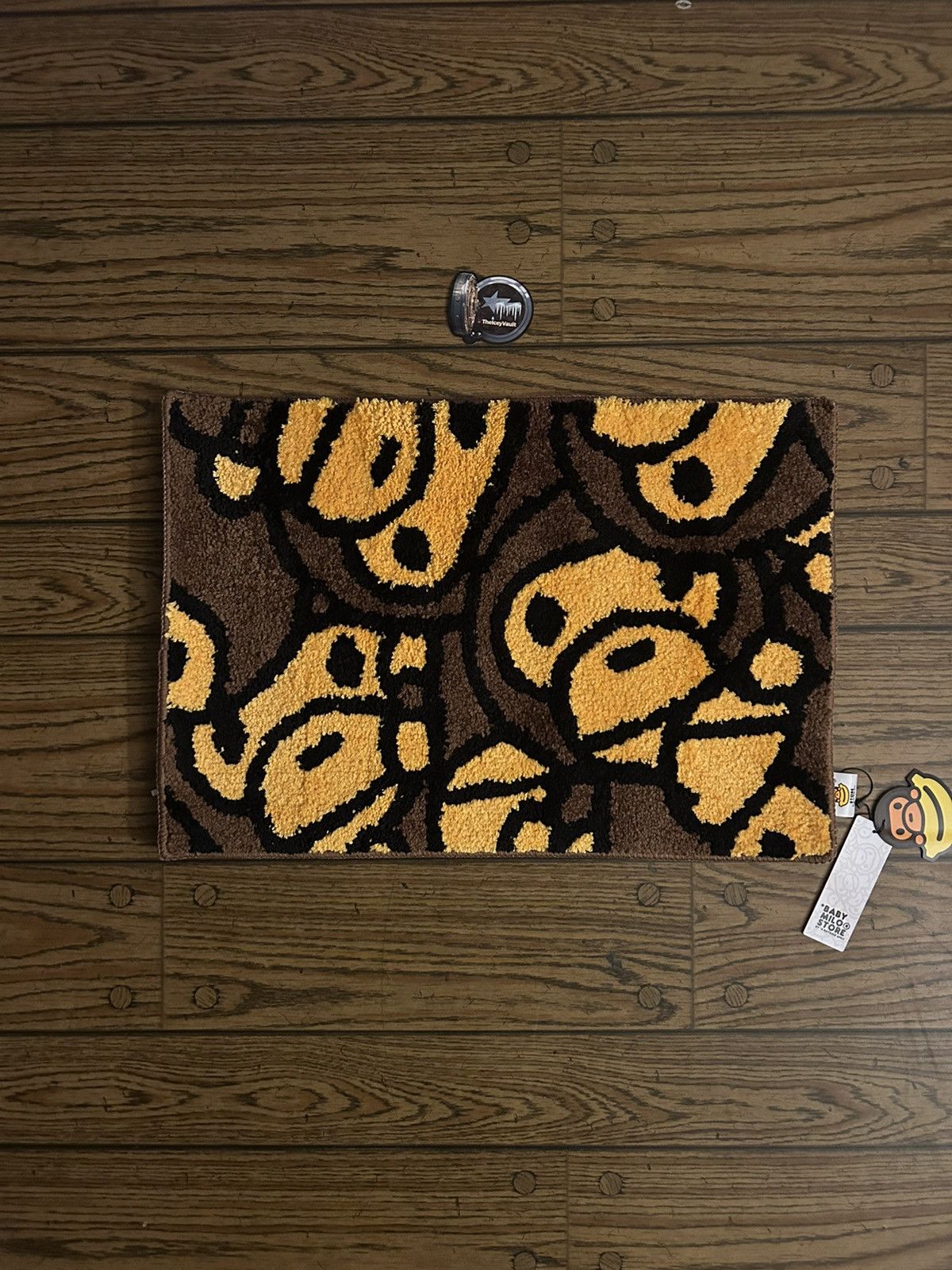 Pre-owned Bape New  Baby Milo Rug In Brown