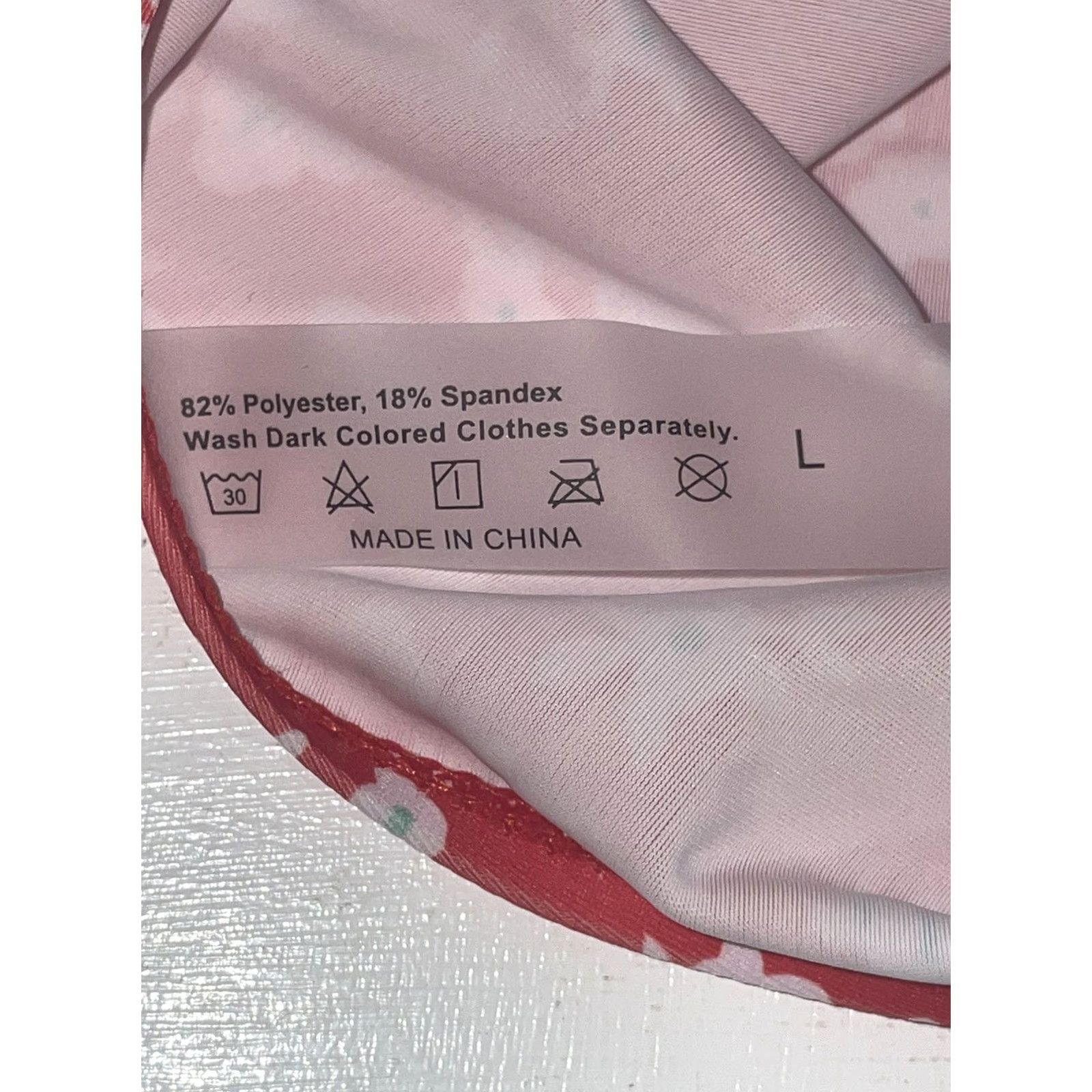 Shein shein bikini 2 piece swimsuit Large floral red white green nwot padded new Woman Bikini Top Bottoms VIP Beach 2010s Mens Womens Girls Boys unsure Size ONE SIZE - 7 Thumbnail
