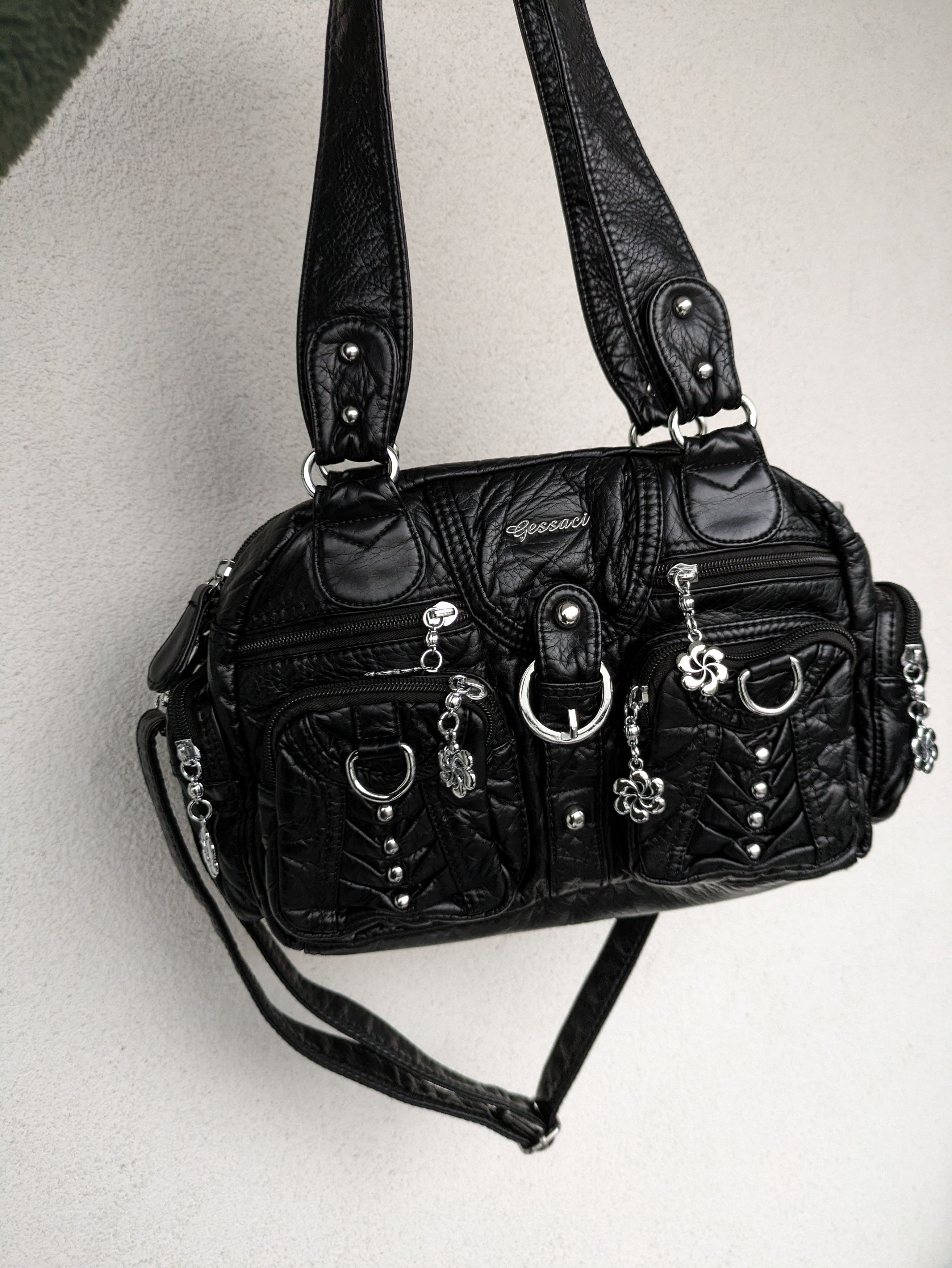 Pre-owned Avant Garde X Vintage Multipocket Crossbody Bag In Black