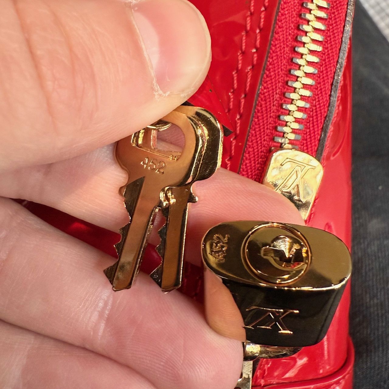 Louis Vuitton Louis Vuitton 2015 Red Monogramme Vernis Alma BB Bag Size ONE SIZE - 14 Thumbnail