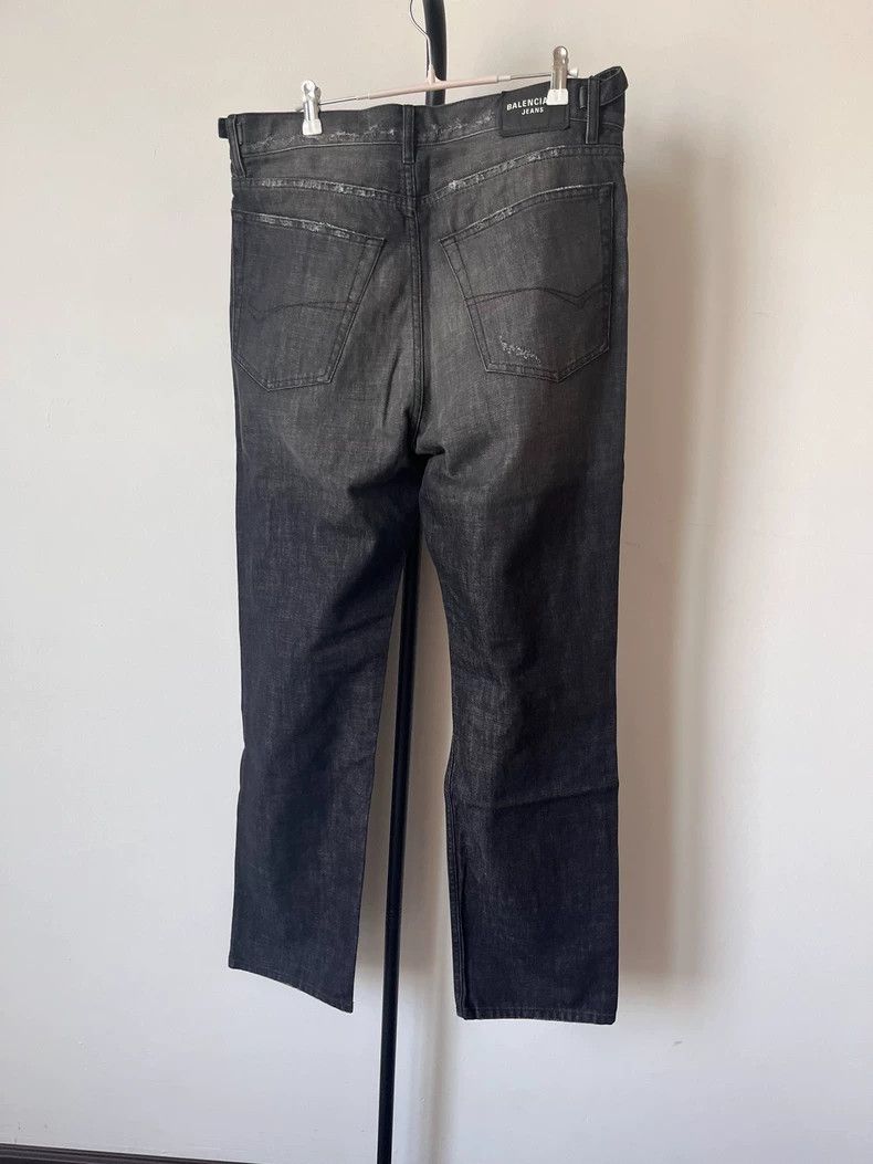 Balenciaga Balenciaga size S Red Carpet Show Tear Effect Old Fit Jeans Size US 27 - 2 Thumbnail
