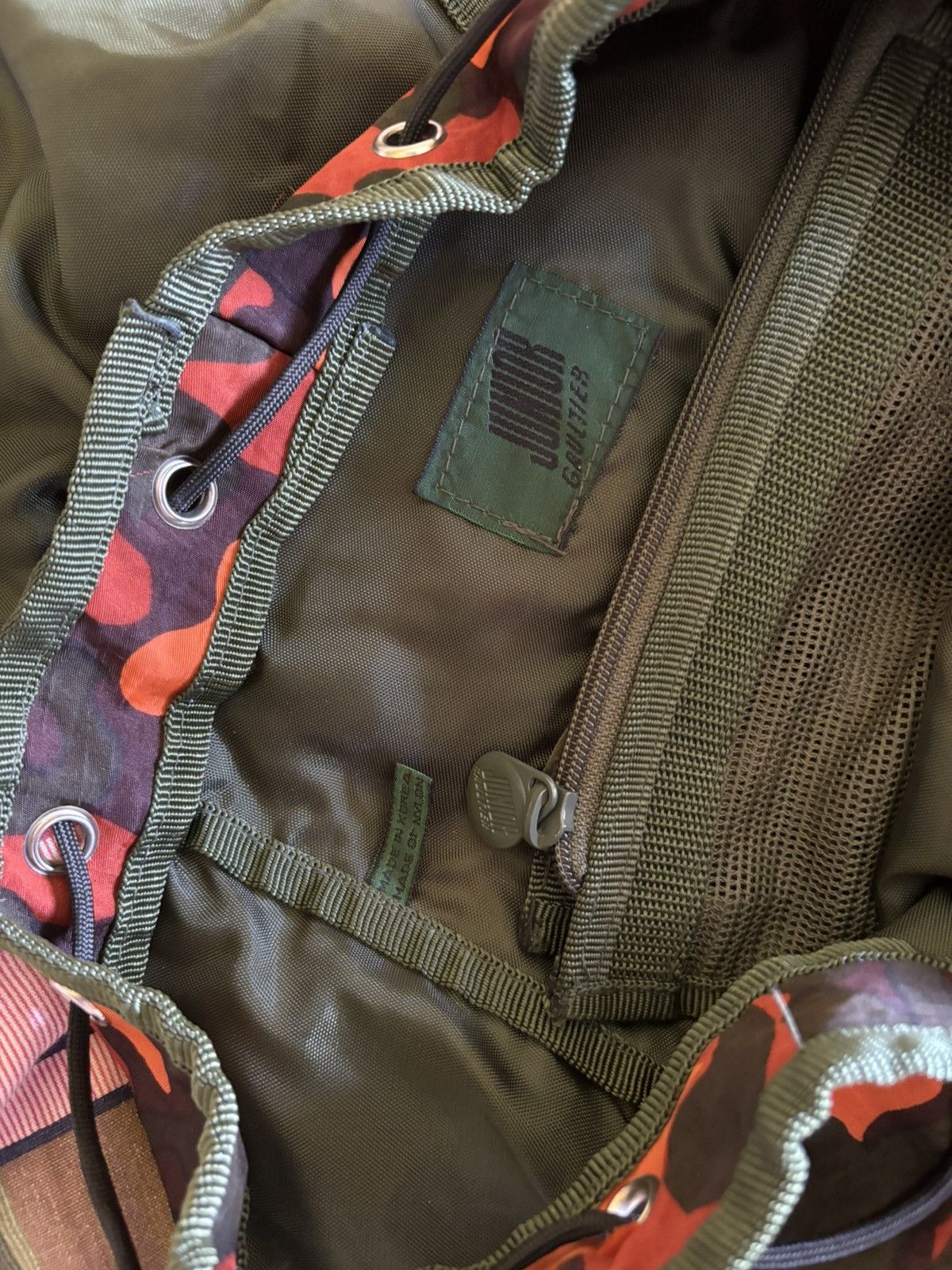 Jean Paul Gaultier Junior Gaultier AW 1989 heart camo backpack Size ONE SIZE - 9 Thumbnail