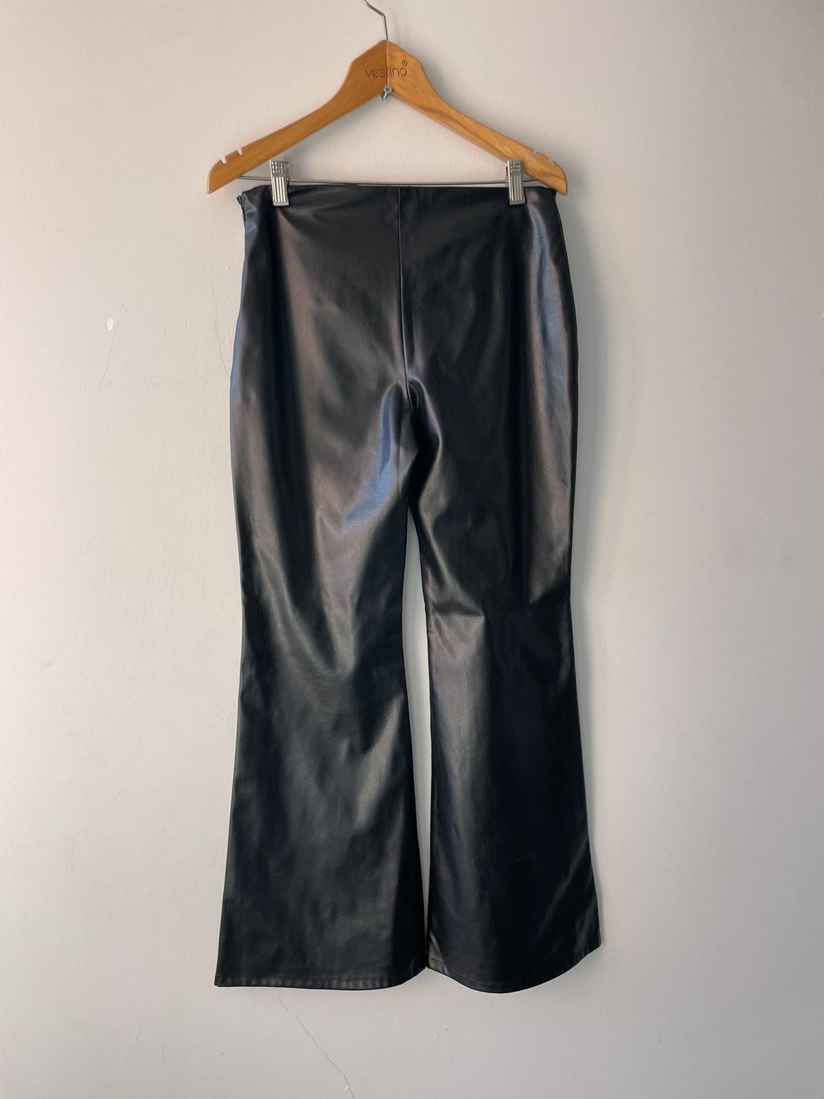 Vintage Vintage vegan leather trousers Size 26" / US 2 / IT 38 - 15 Thumbnail