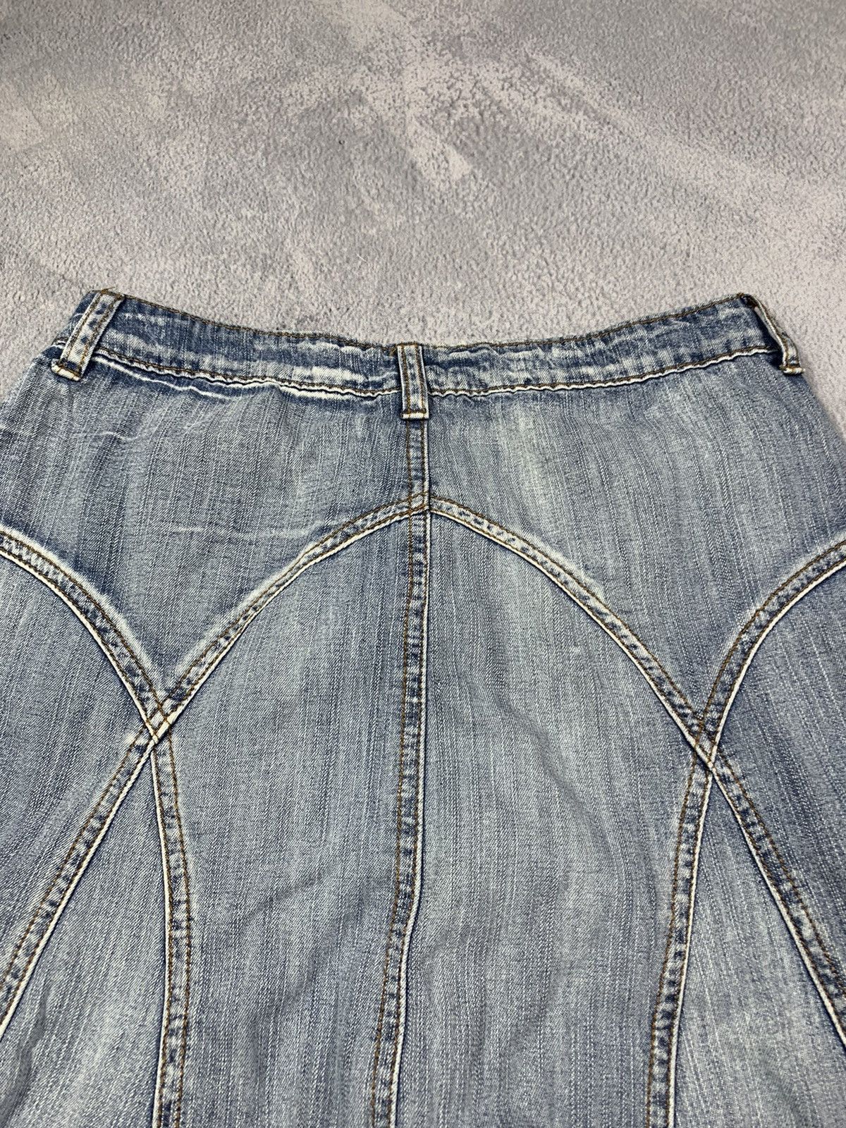 Japanese Brand × Vintage Vintage 90s Faded denim flared mini skirt streetwear size S Size 27" / US 4 / IT 40 - 5 Thumbnail
