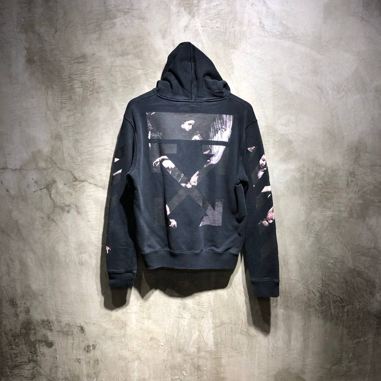 Caravaggio arrow hoodie hotsell