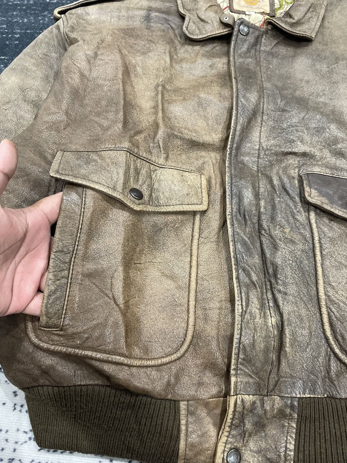 Hard Rock Cafe Vintage Hard Rock Cafe Leather Bomber Jacket Size US L / EU 52-54 / 3 - 6 Thumbnail