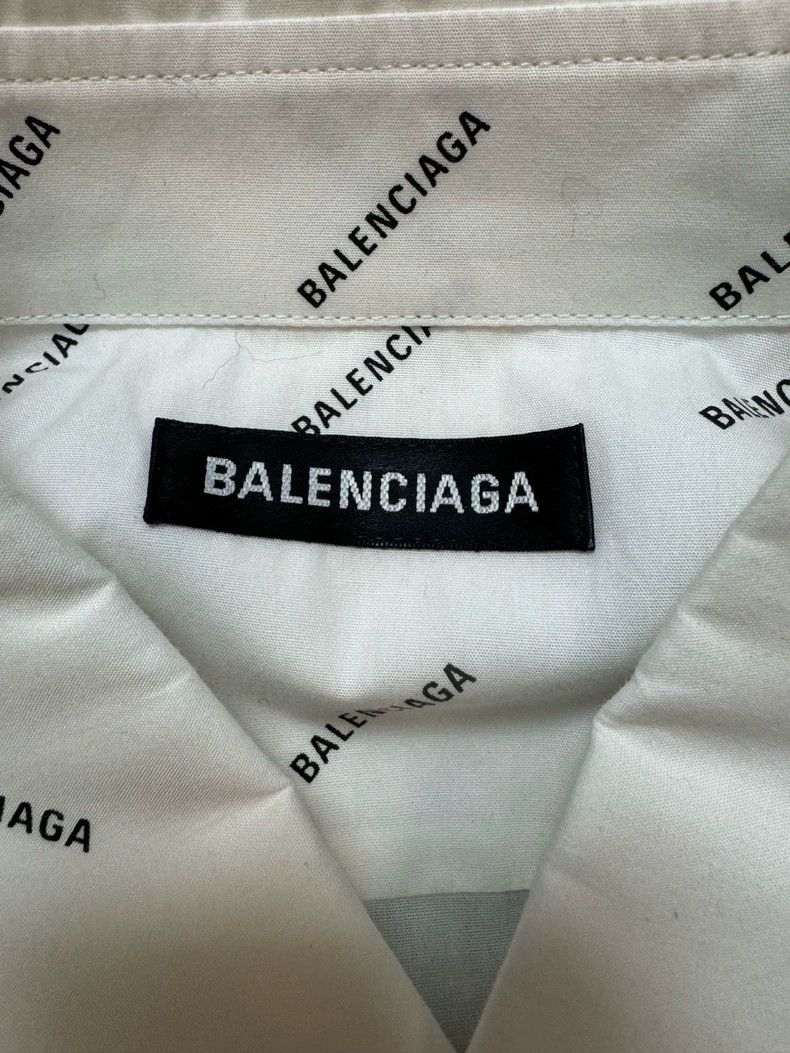 Balenciaga Balenciaga size 37 White short sleeve shirt with full logo Size US M / EU 48-50 / 2 - 3 Thumbnail