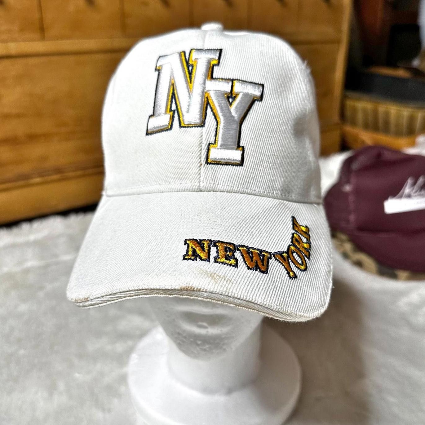Designer New York Embroidered Cap White Unisex Adjustable Strap OS Size ONE SIZE - 2 Thumbnail