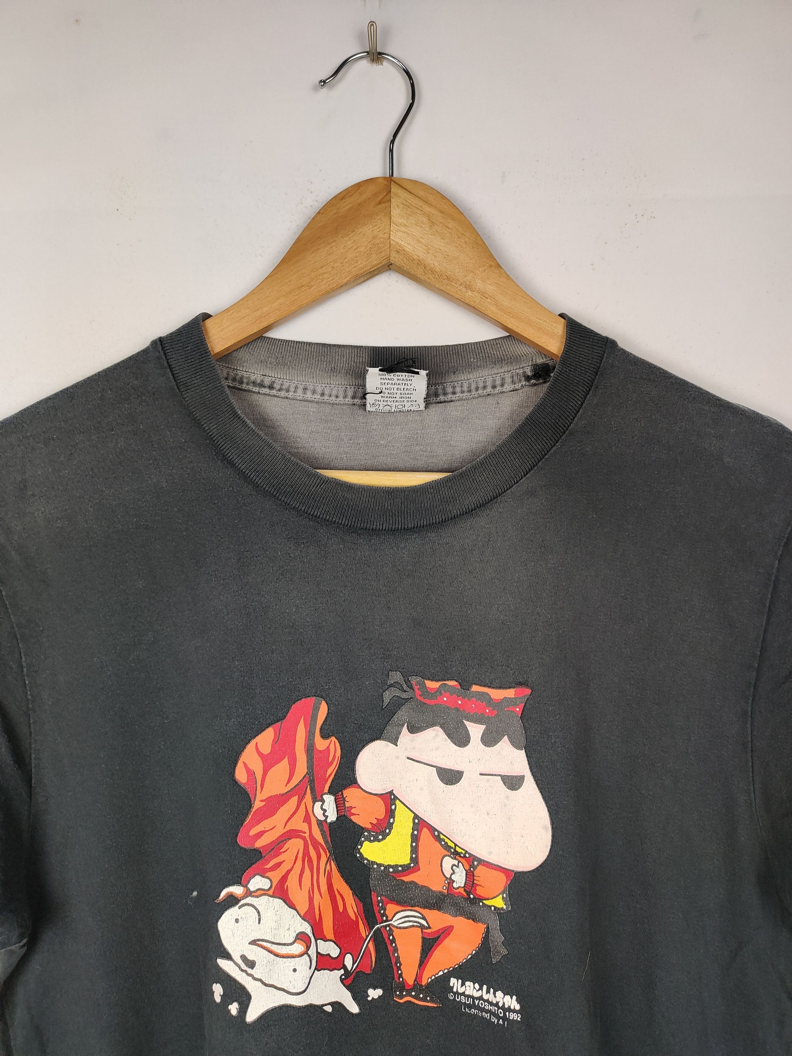 Anime × Japanese Brand × Vintage Vintage 90s Sunfaded Crayon sinchan Anime Shirt Size M / US 6-8 / IT 42-44 - 2 Thumbnail