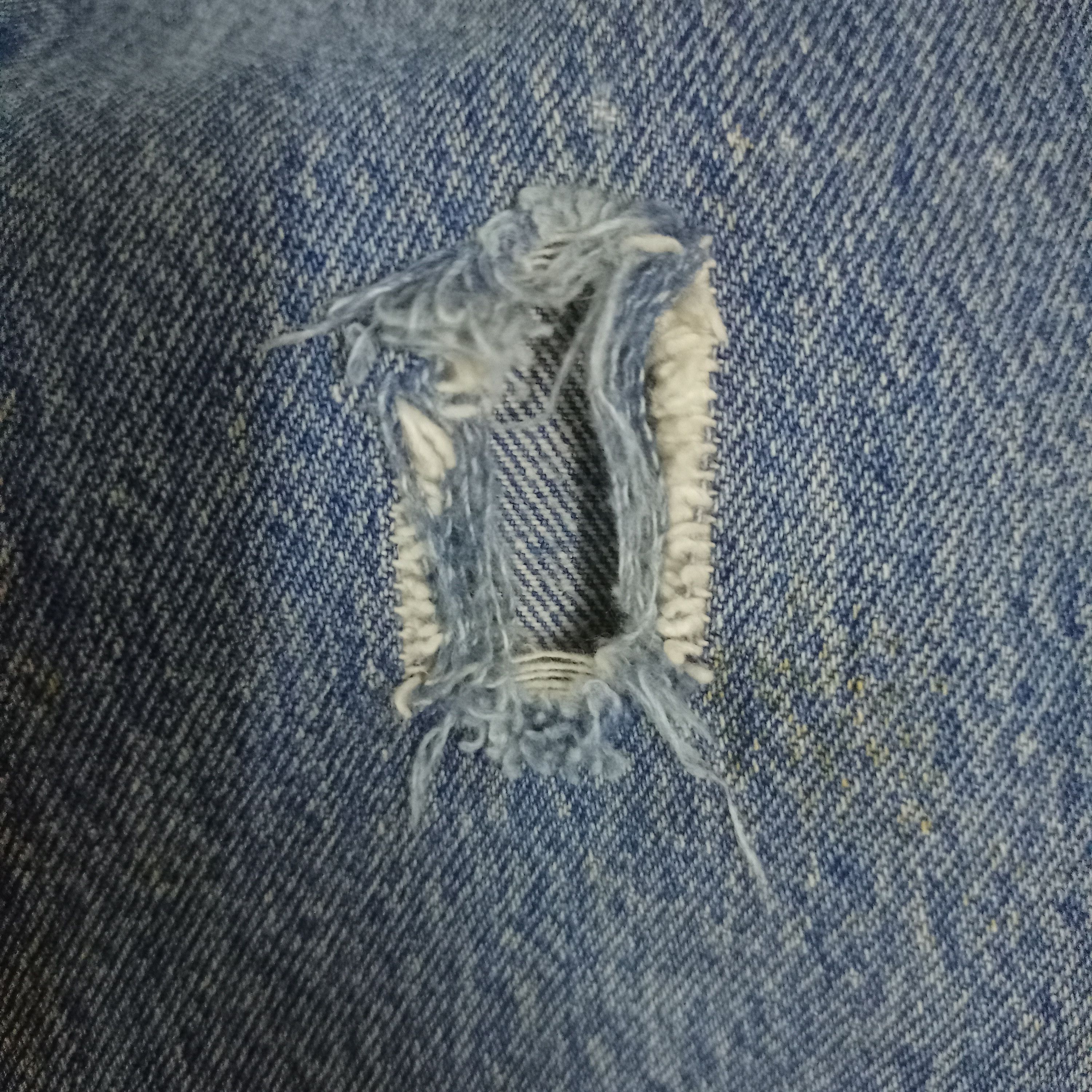 Levi's Vintage 80s Levis 501 Distressed Loose Style Thrashed Jeans Size US 31 - 8 Thumbnail