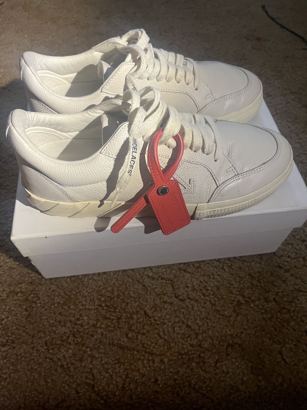 Off-White Off- White Vulcanized ‘Leather’ Size US 10 / EU 43 - 10 Thumbnail