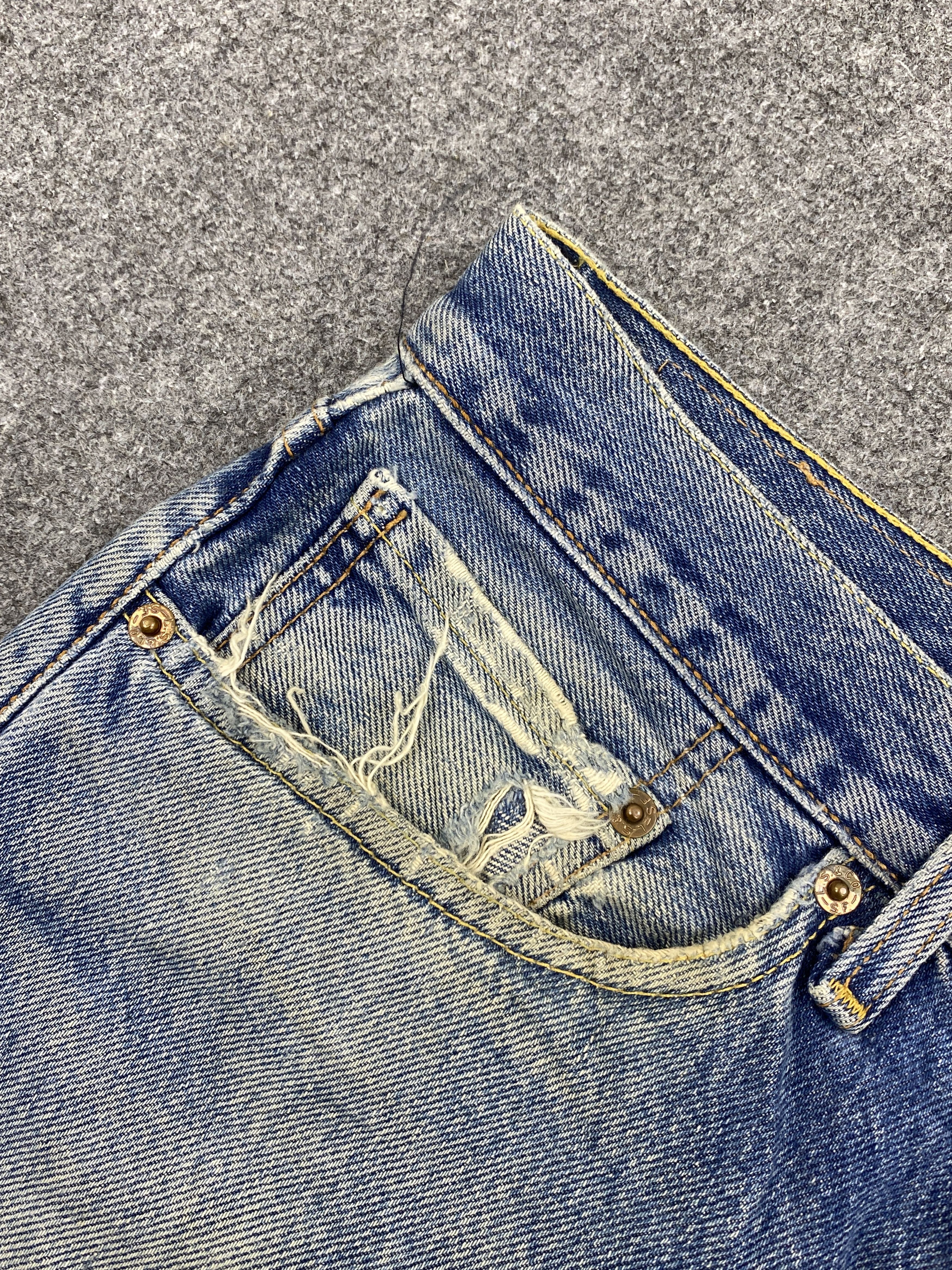 Levi's × Vintage Distressed Faded Blue Vintage 90s Levi's 505 Jeans Size US 32 / EU 48 - 9 Thumbnail