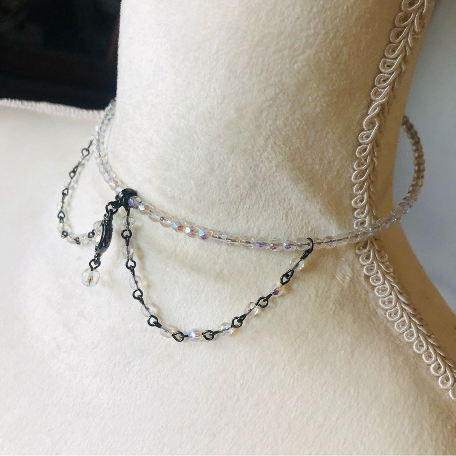 Jewelry Elegant aurora borealis beaded coil necklace Size ONE SIZE - 4 Thumbnail
