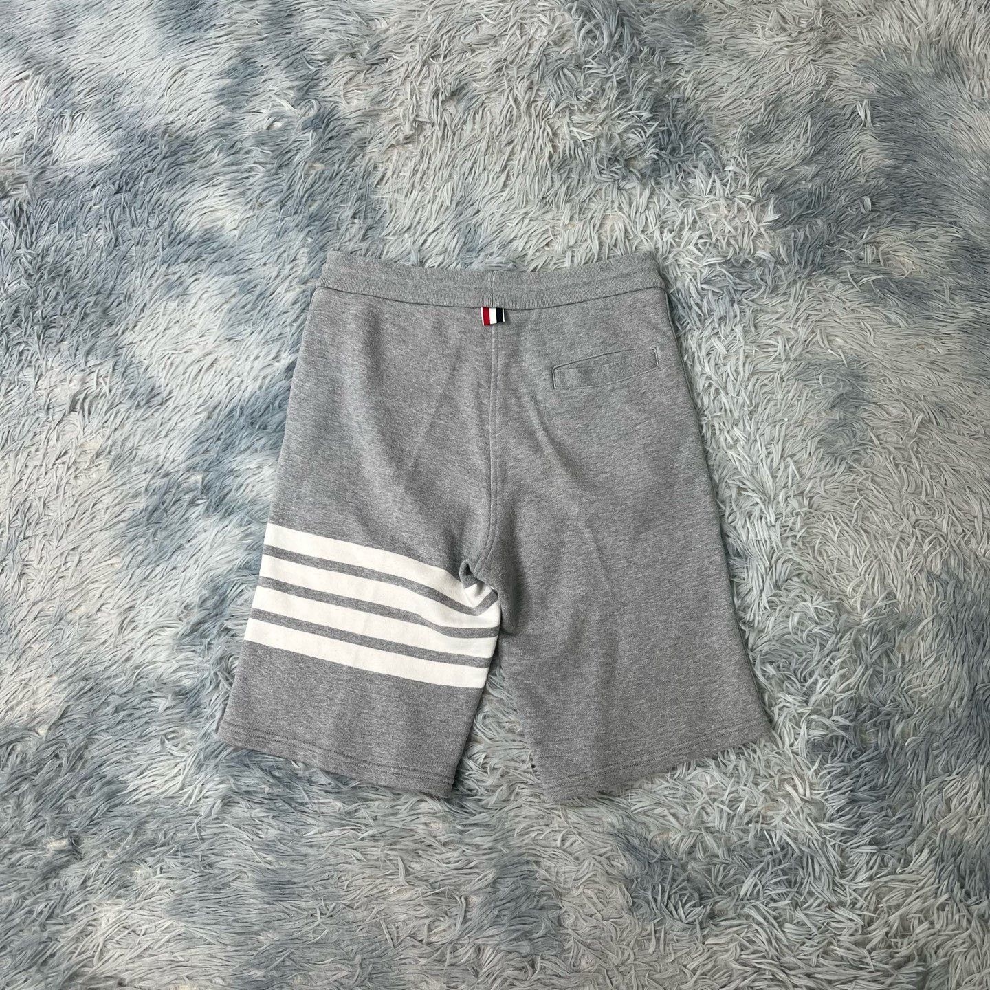 Thom Browne THOM BROWNE Four-Stripe Shorts Size US 26 / EU 42 - 2 Thumbnail